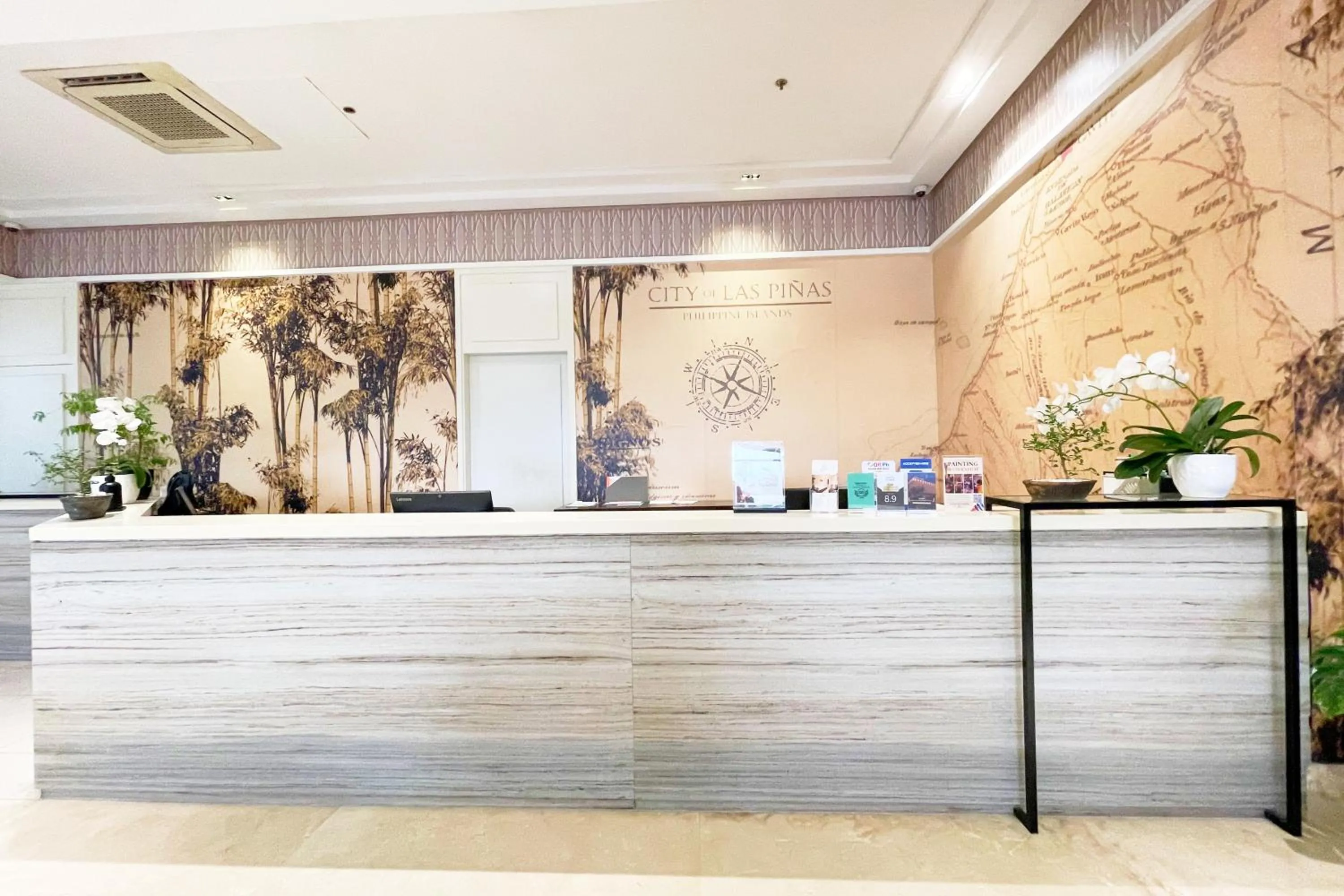 Lobby or reception in Mella Hotel Manila near NAIA Airport