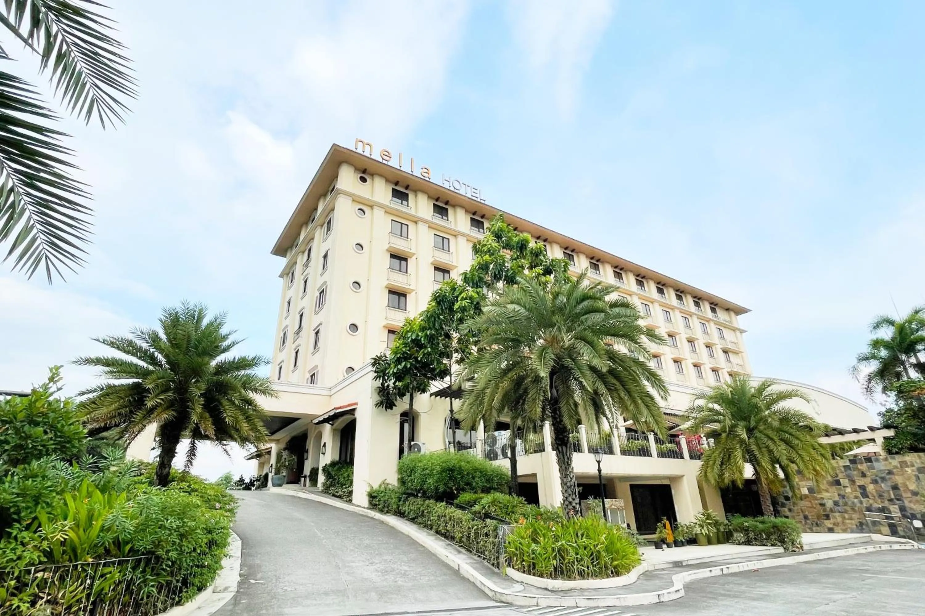 Mella Hotel Manila near NAIA Airport