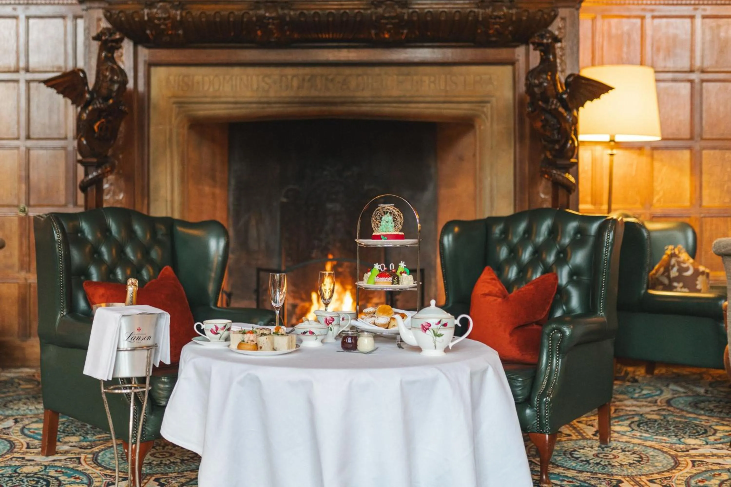 Restaurant/places to eat in Hanbury Manor Marriott Hotel & Country Club