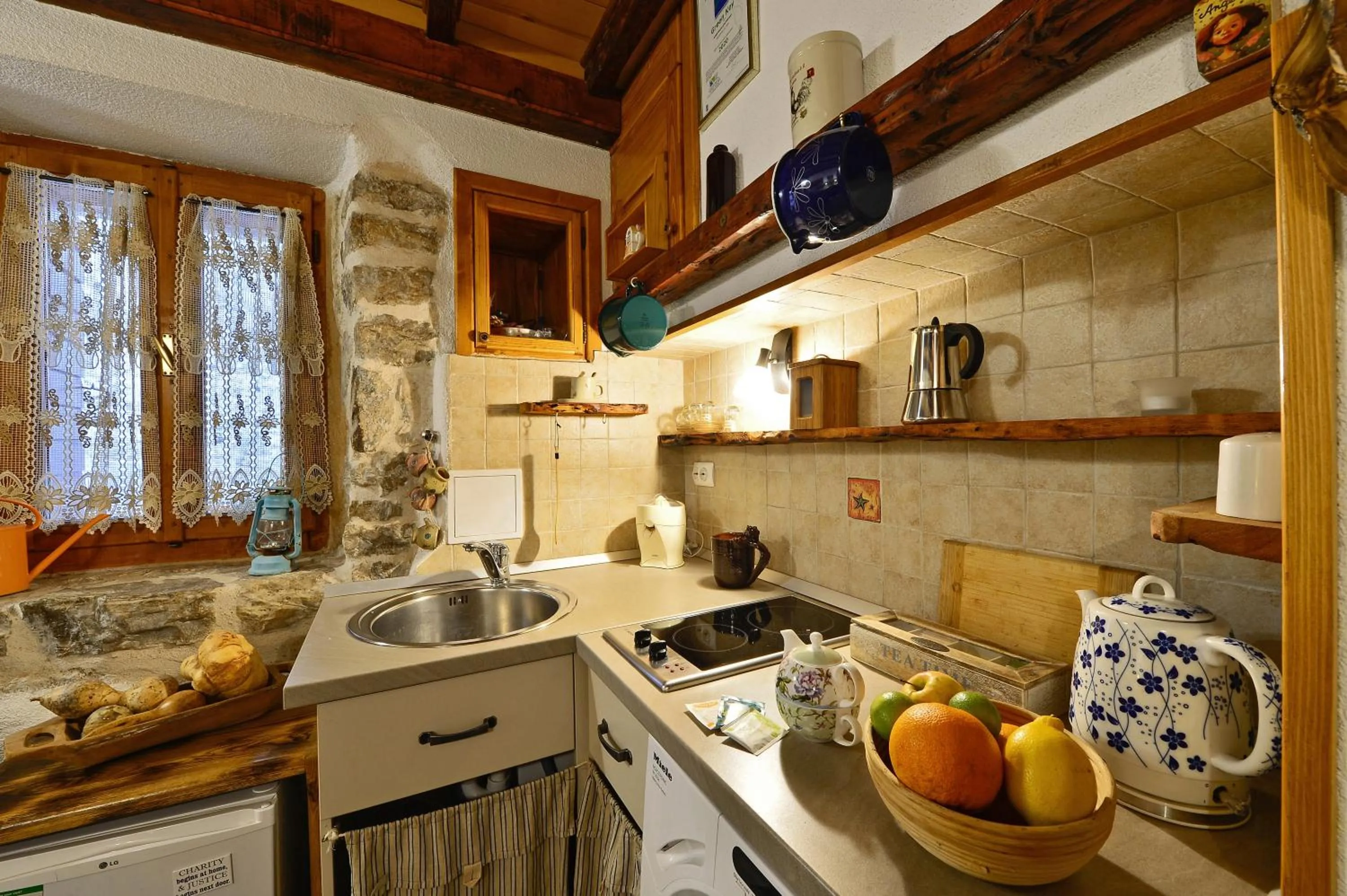 Food and drinks in Apartments Salvezani