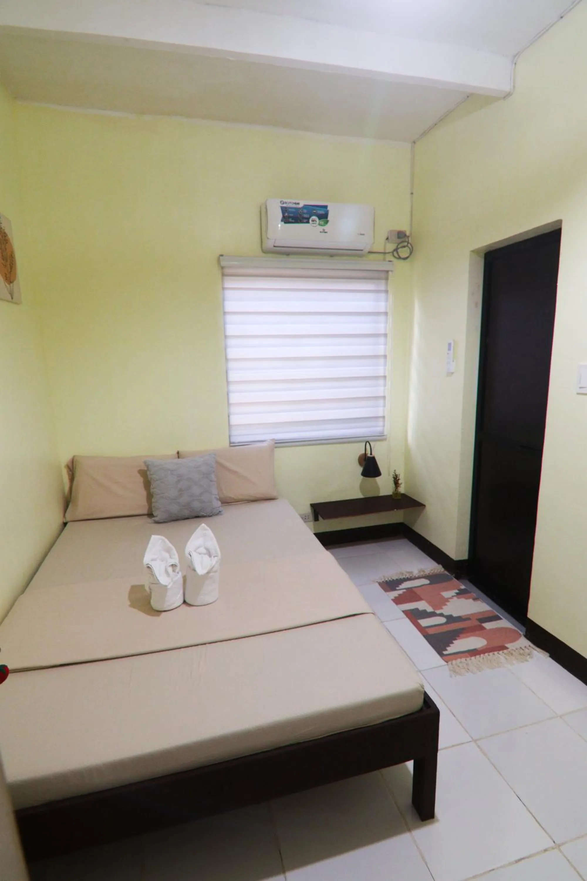 Photo of the whole room, Bed in Aloha Hostel Siargao