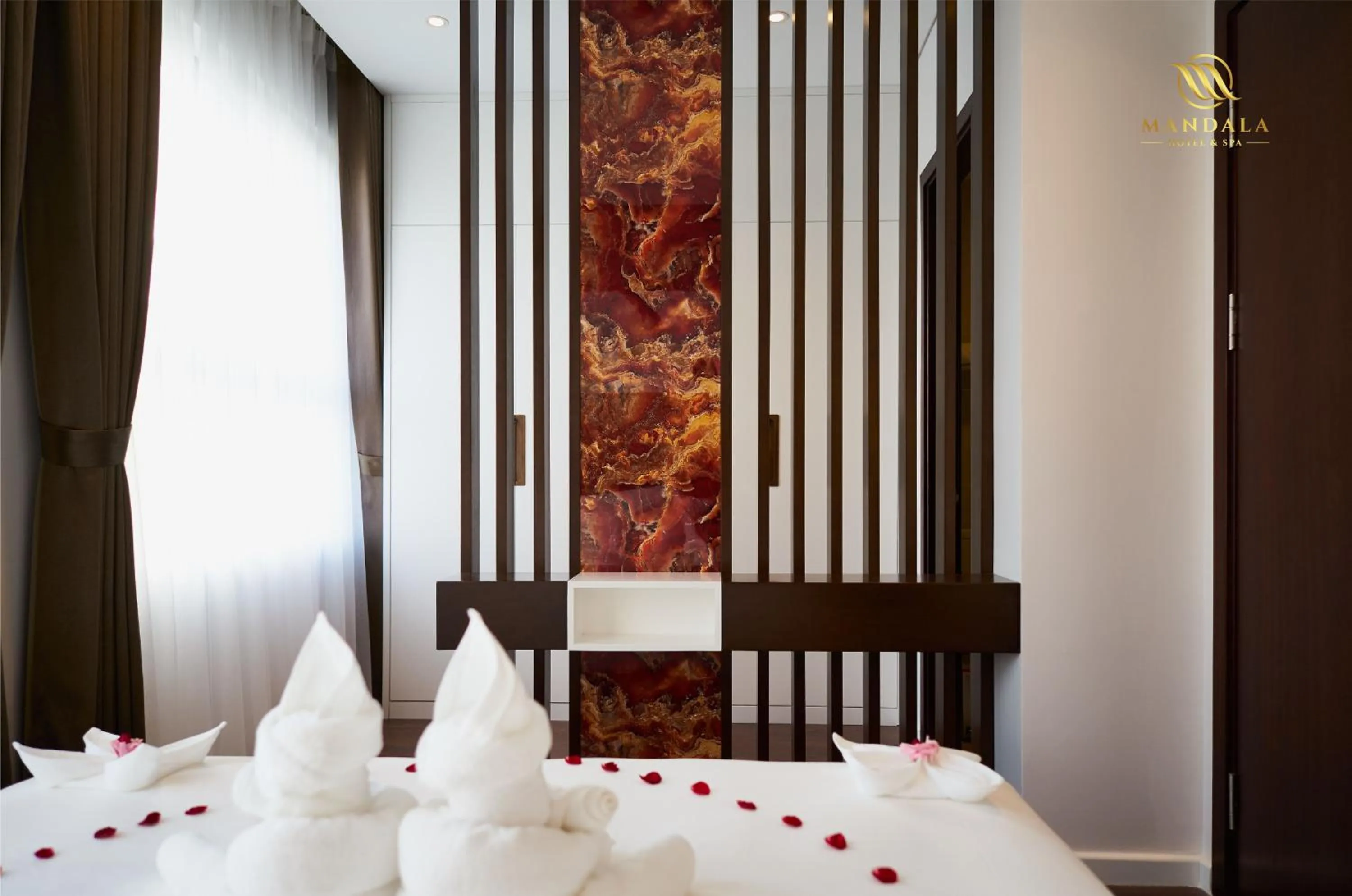 Bedroom, Bed in Mandala Hotel & Spa Bac Ninh