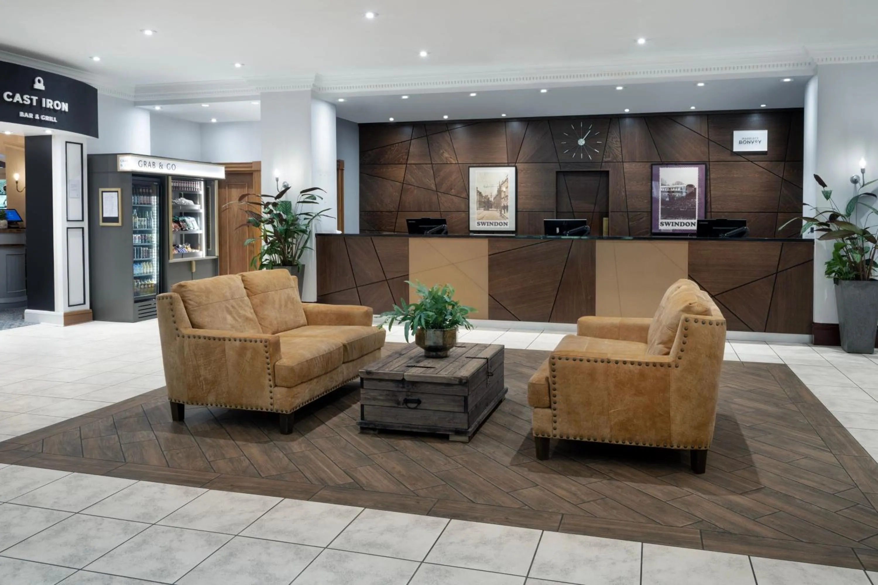 Lobby or reception in Delta Hotels by Marriott Swindon