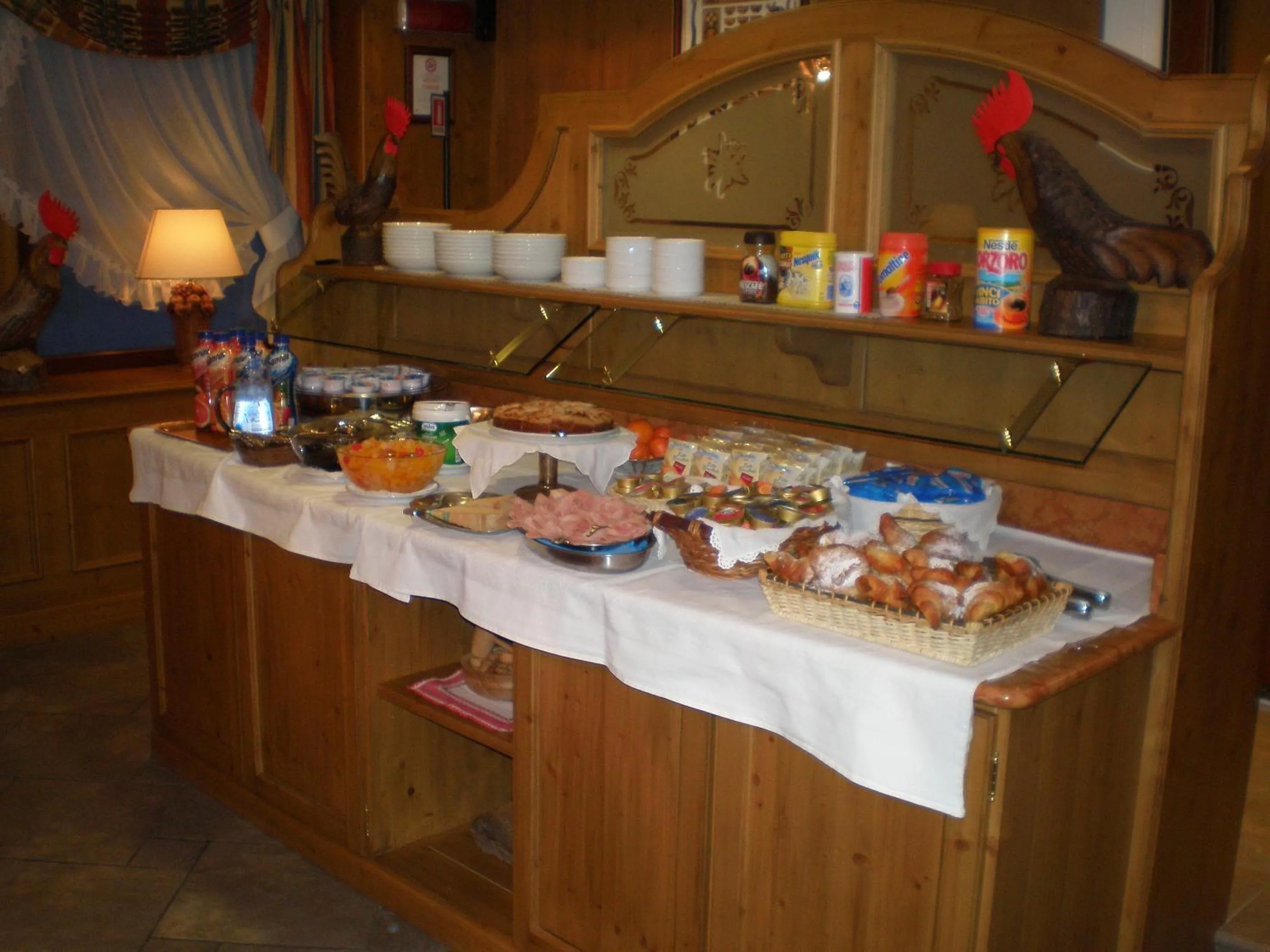 Buffet breakfast in Hotel Edelweiss