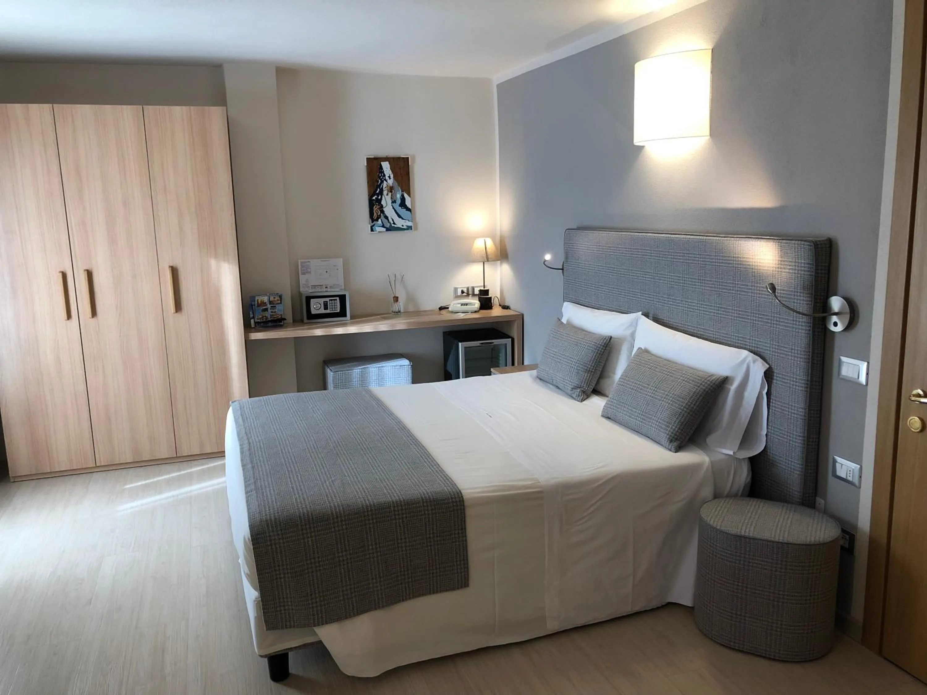 Bed in Hotel Edelweiss