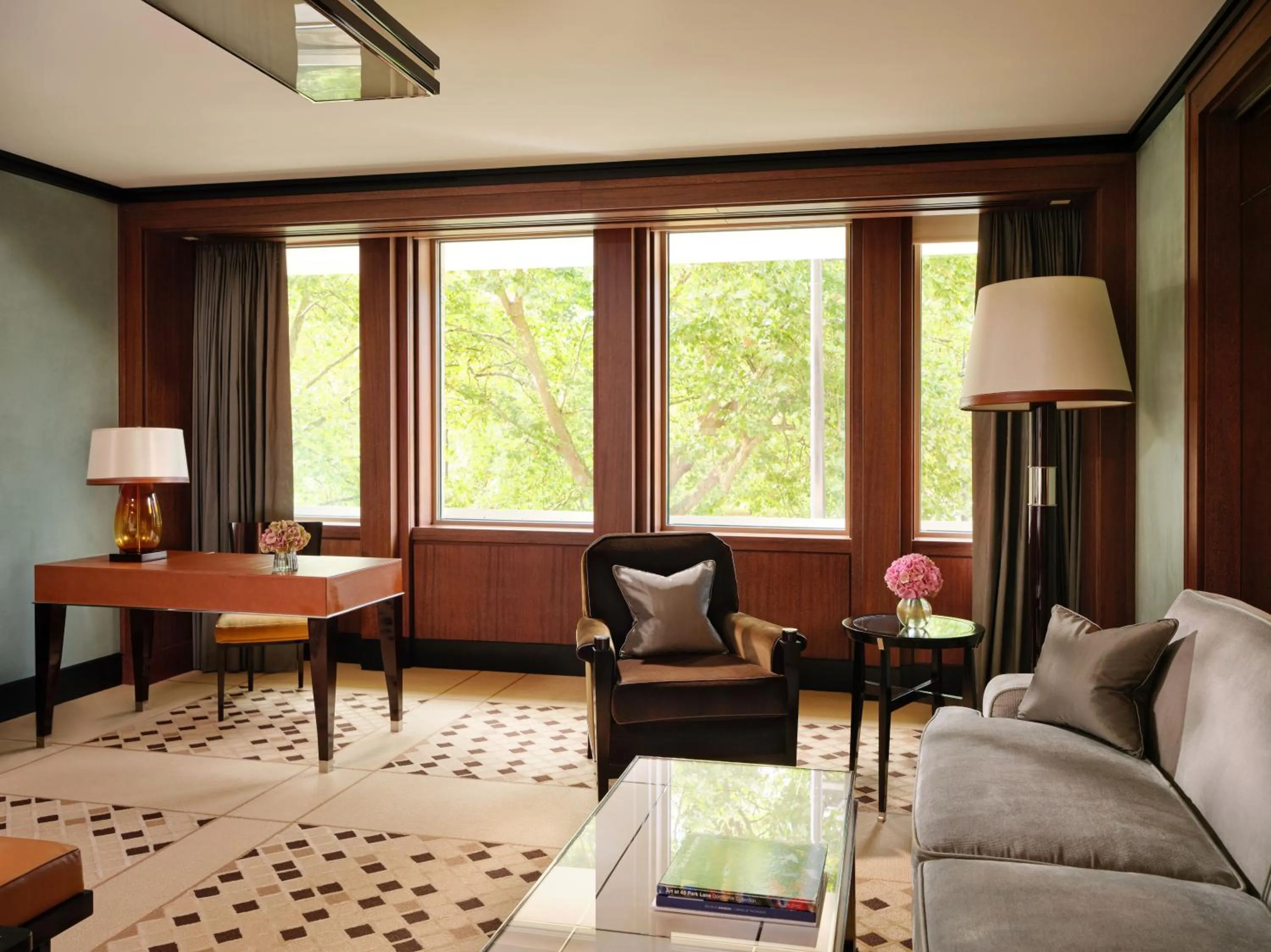 Living room in 45 Park Lane - Dorchester Collection