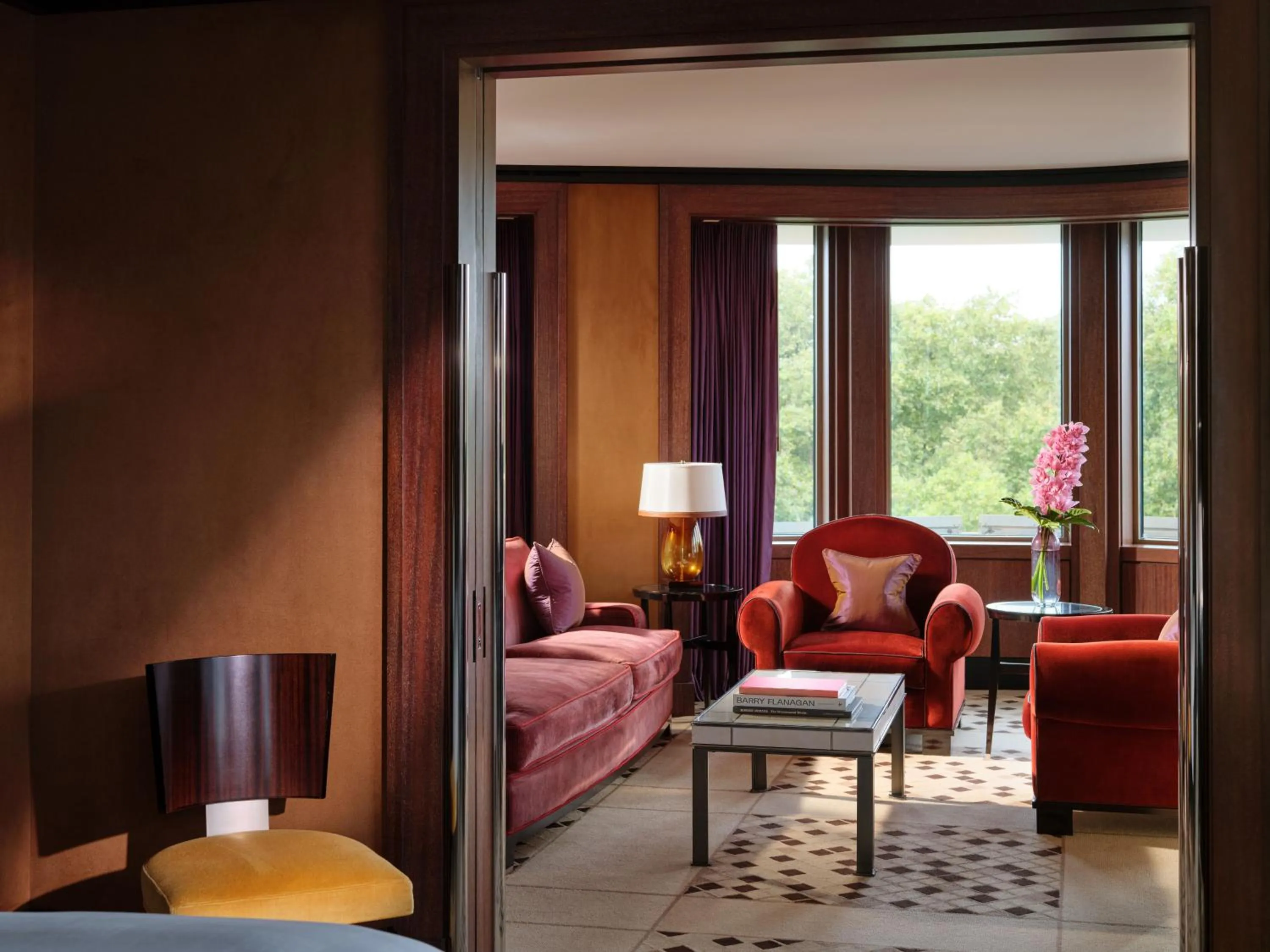 Living room in 45 Park Lane - Dorchester Collection