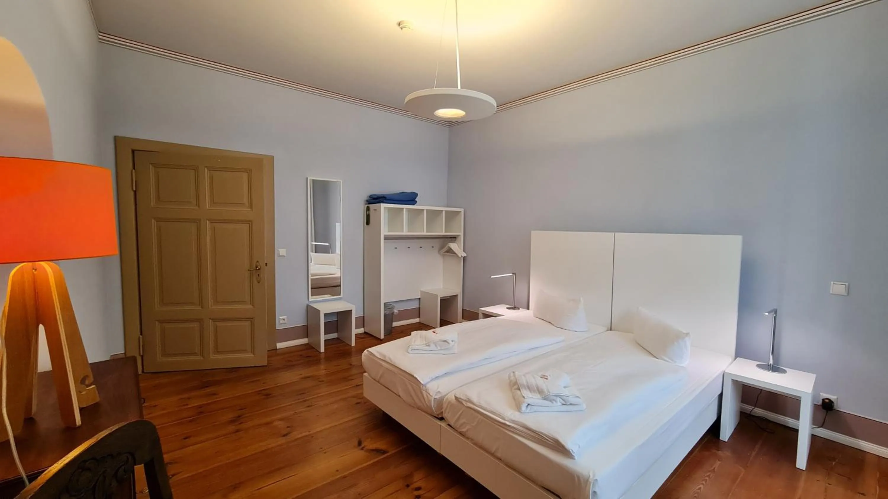 Photo of the whole room, Bed in Hotel Cranach-Herberge City Centre