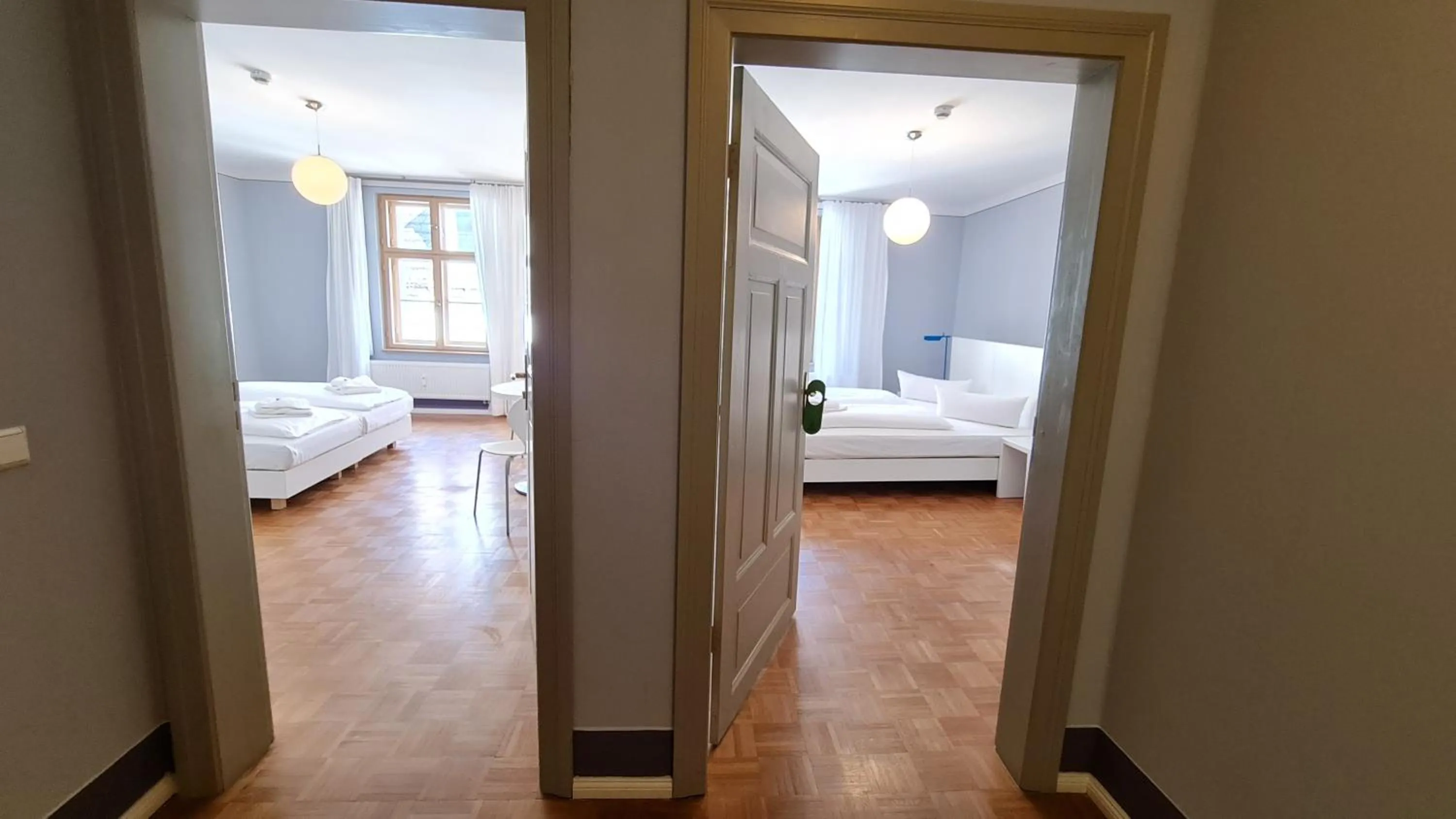 Photo of the whole room, Bed in Hotel Cranach-Herberge City Centre