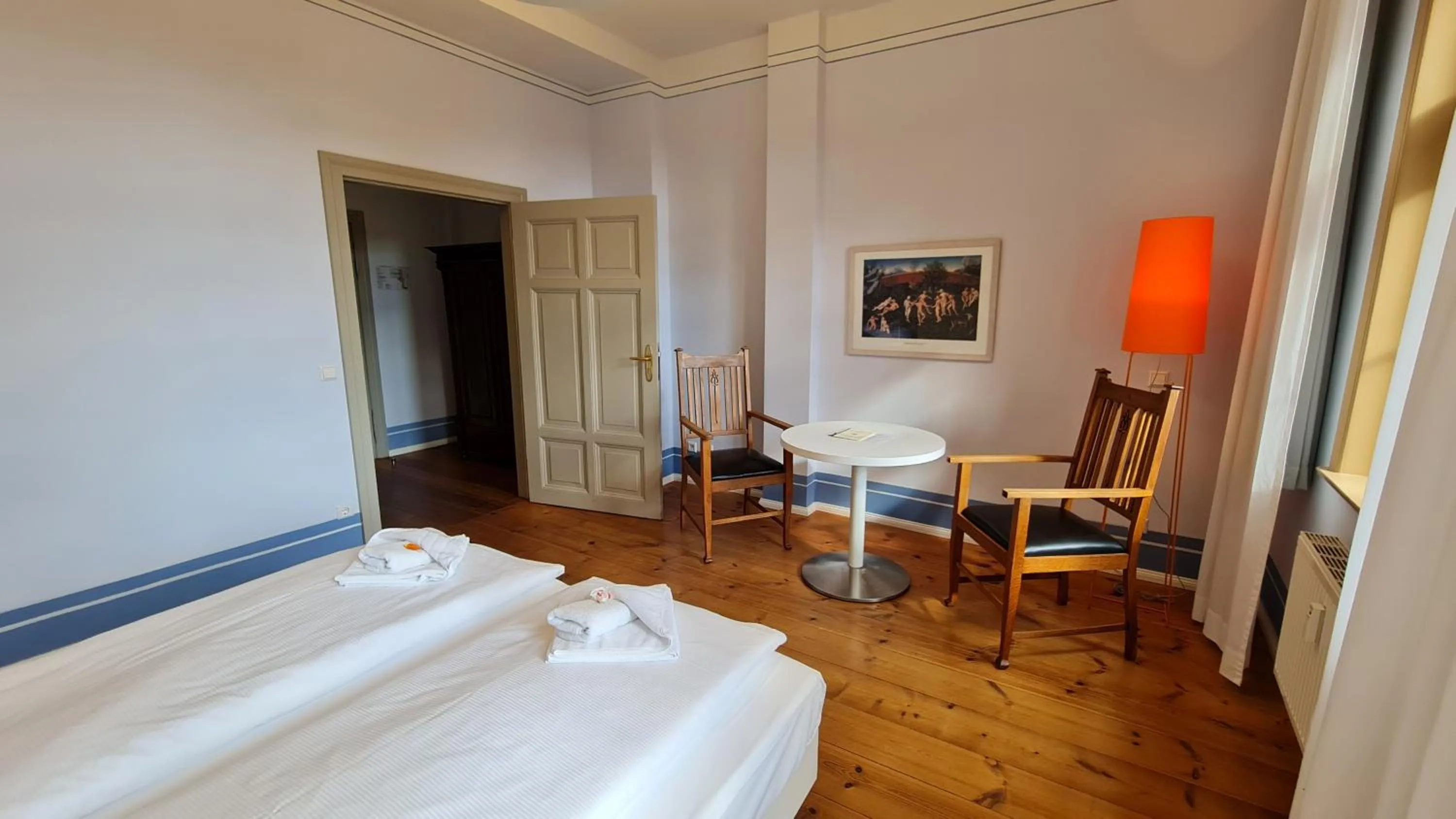 Photo of the whole room, Bed in Hotel Cranach-Herberge City Centre