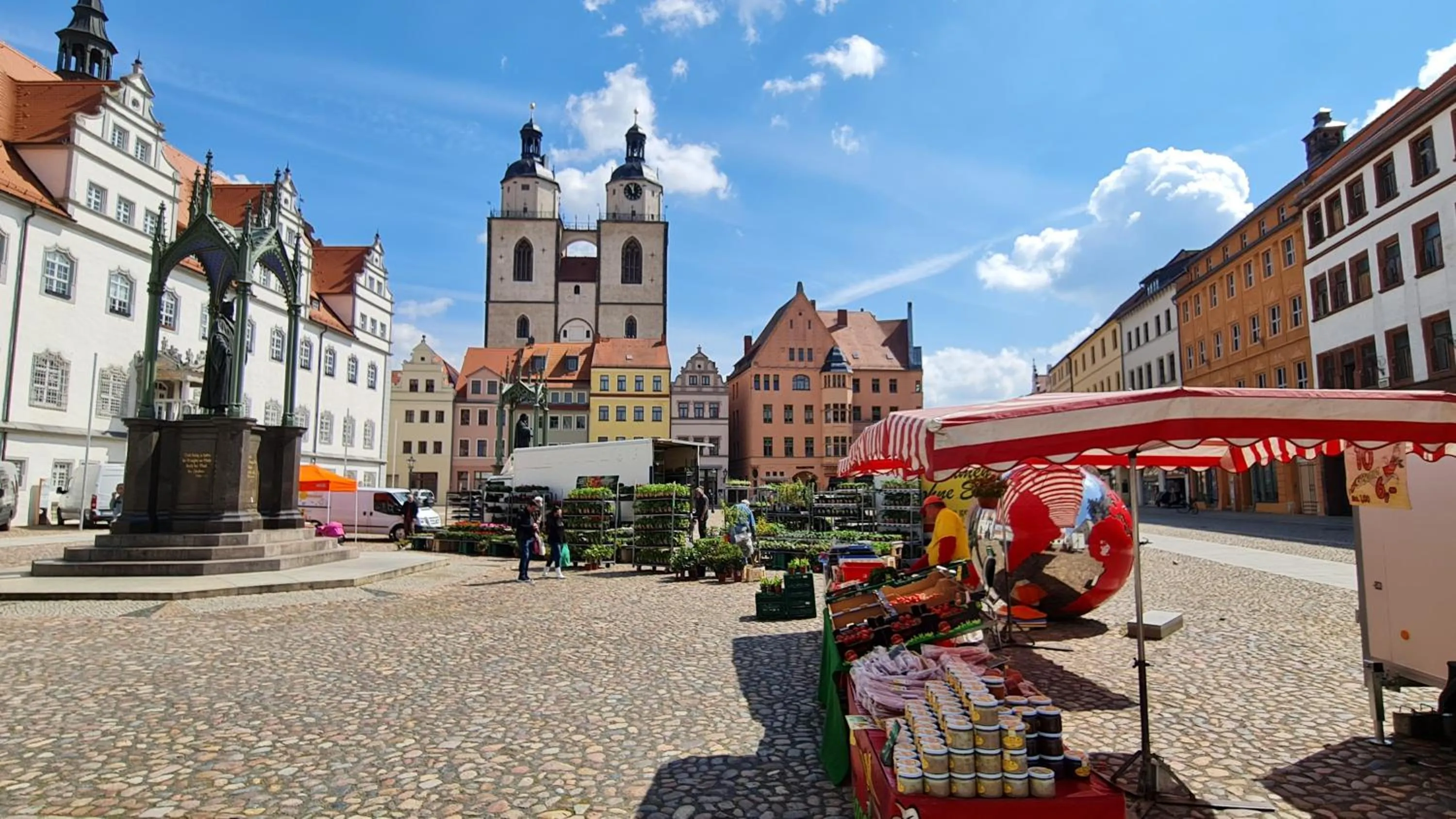 Staff in Hotel Cranach-Herberge City Centre