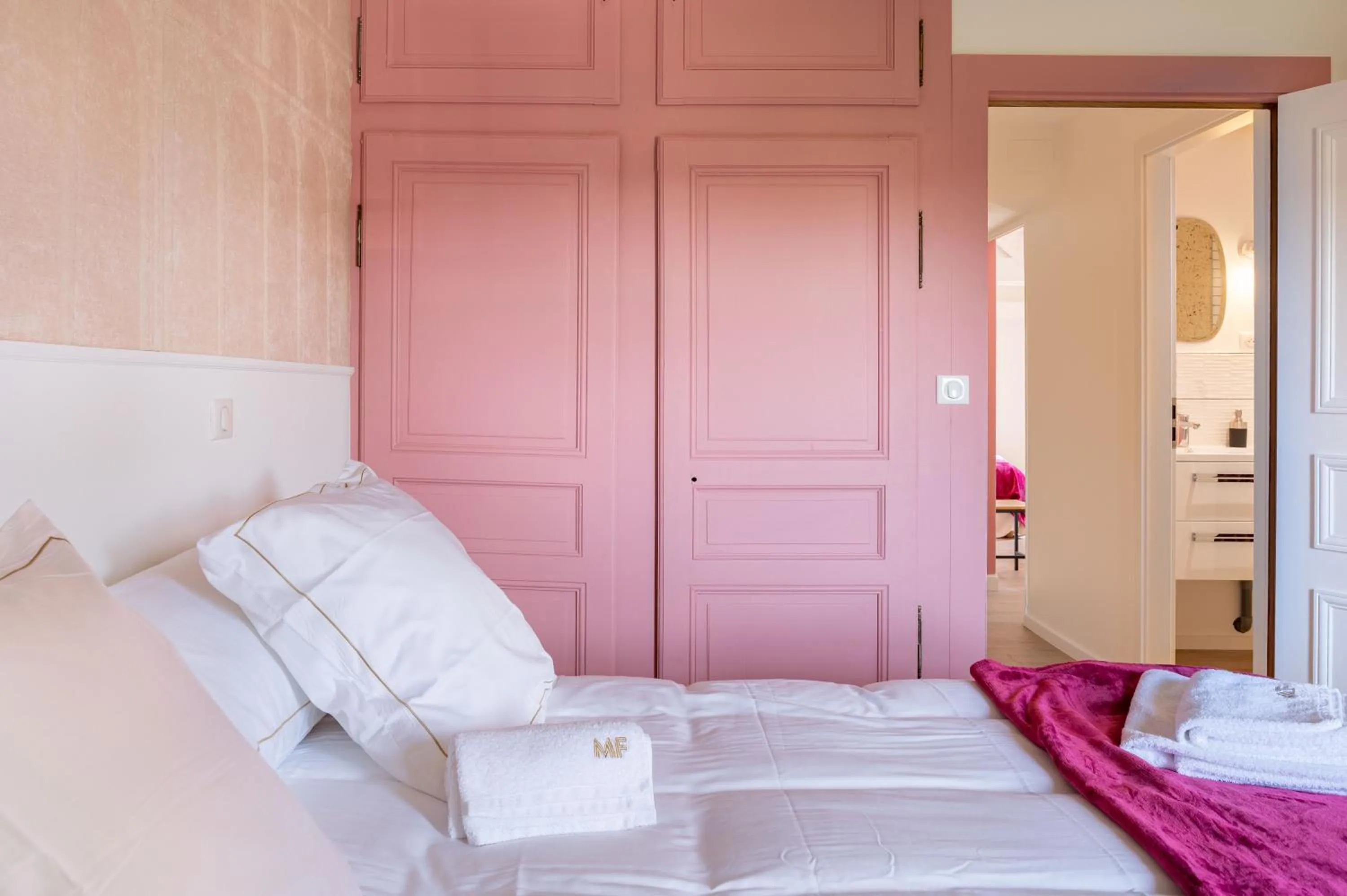 Bedroom, Bed in La Maison Forte