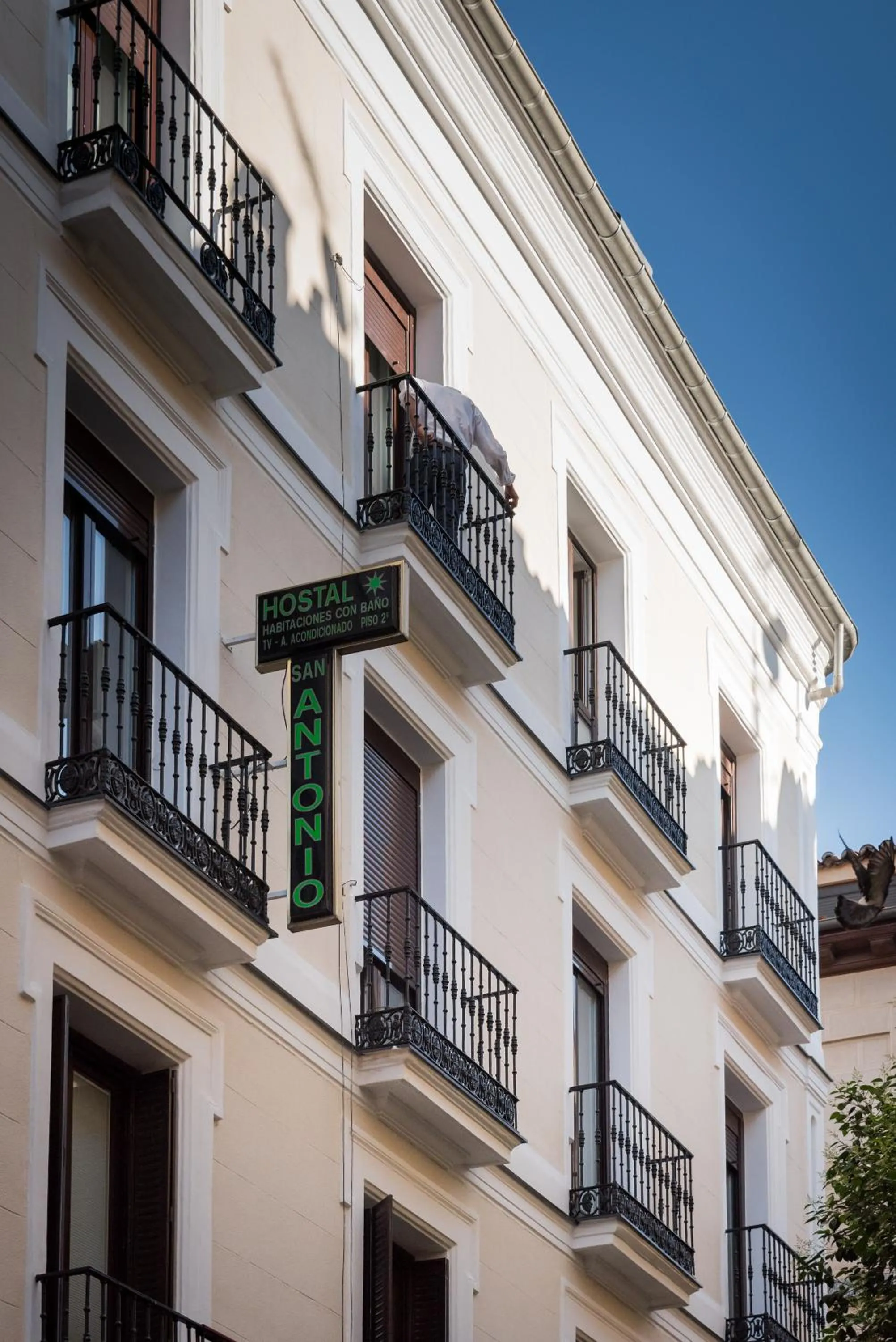 Facade/entrance in Hostal San Antonio