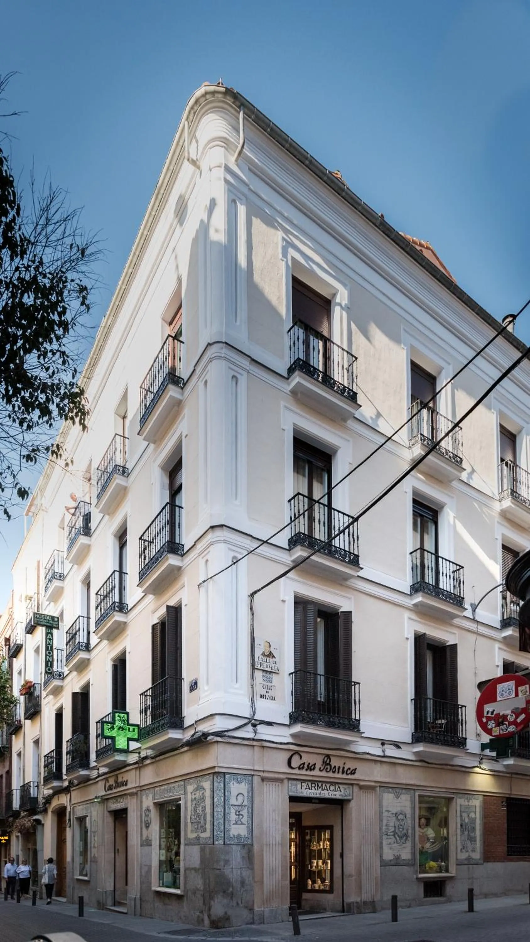 Facade/entrance in Hostal San Antonio
