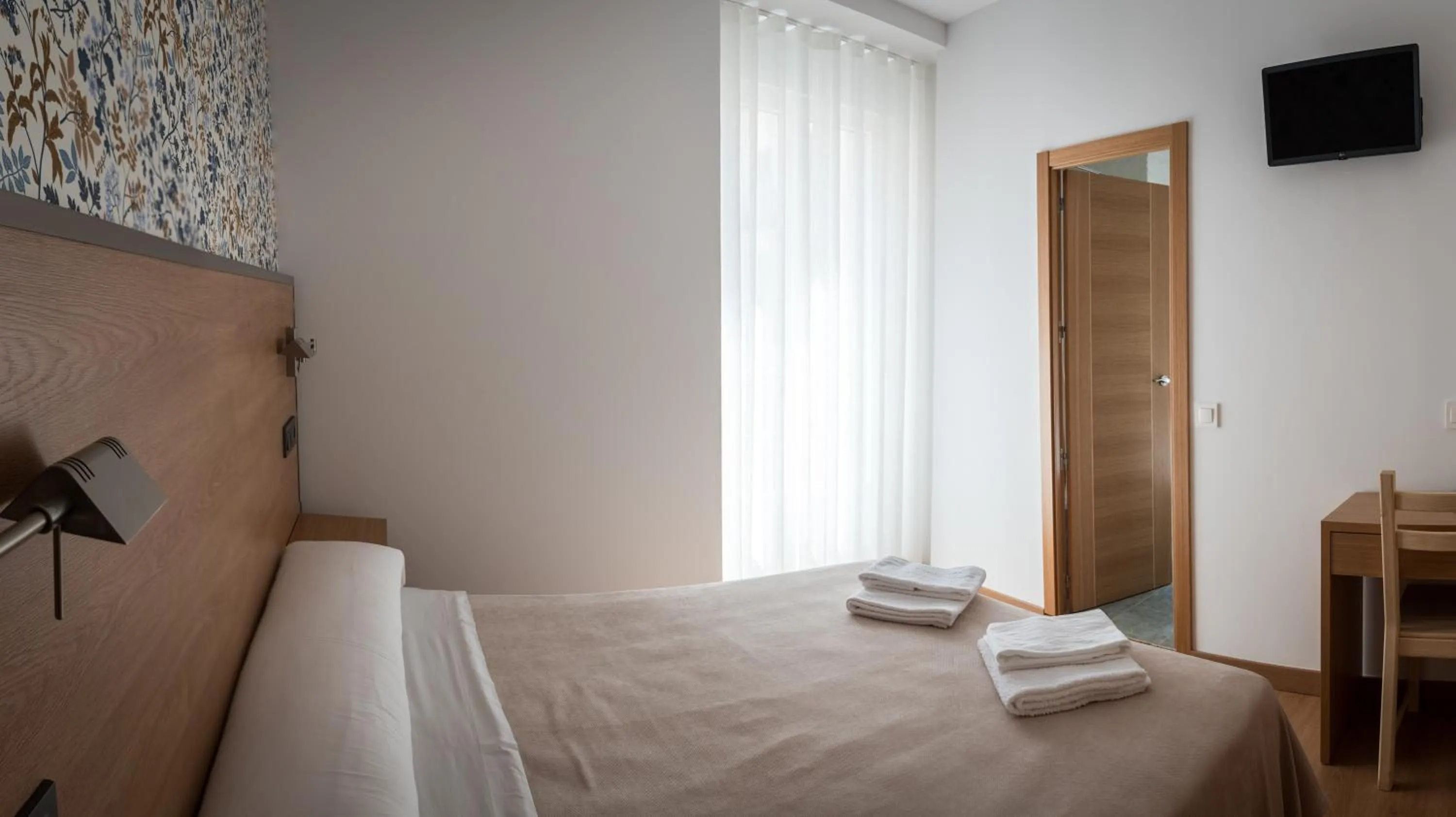 Photo of the whole room, Bed in Hostal San Antonio