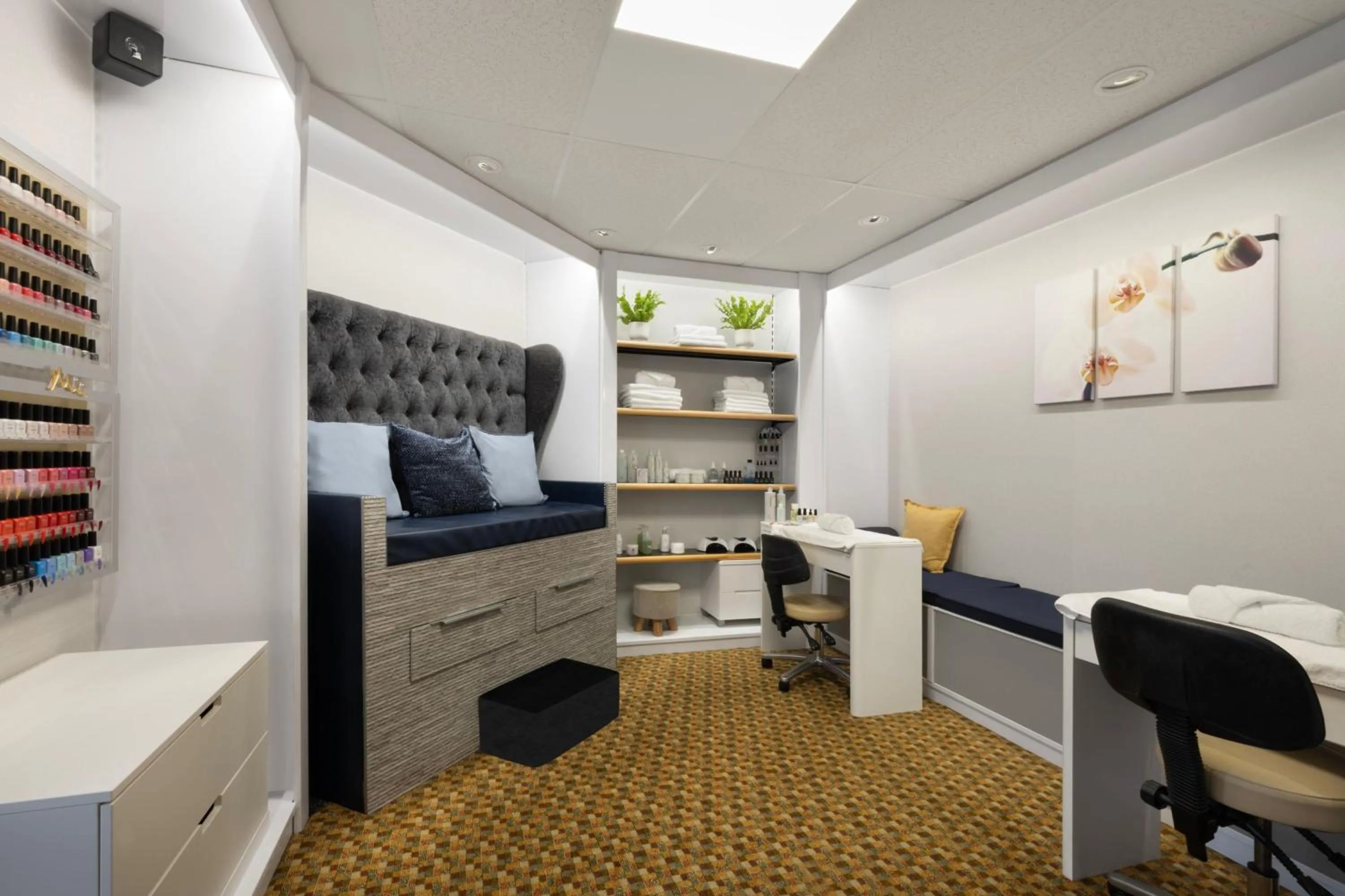 Lounge or bar in Delta Hotels by Marriott Tudor Park Country Club