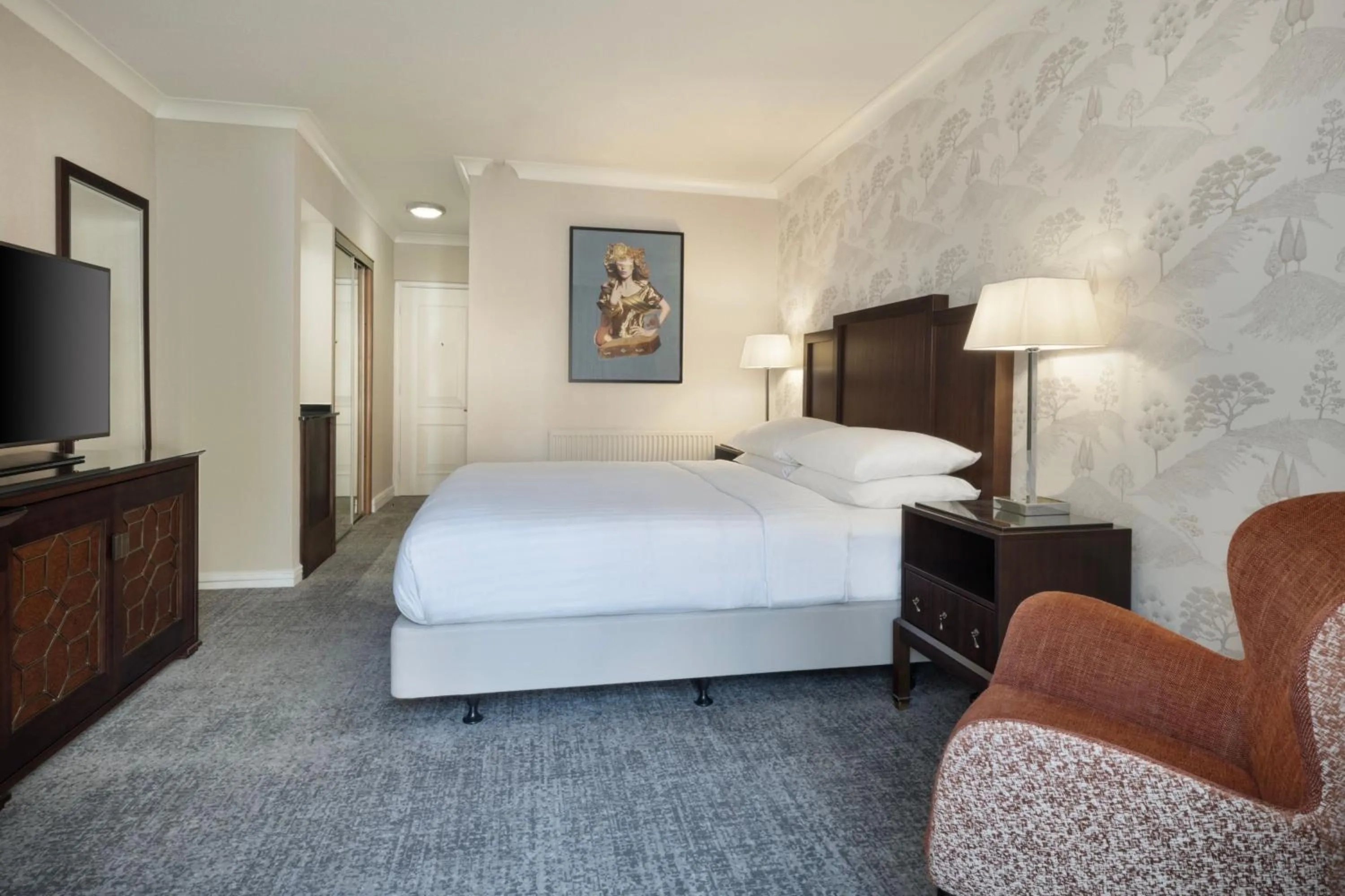 Photo of the whole room, Bed in Delta Hotels by Marriott Tudor Park Country Club