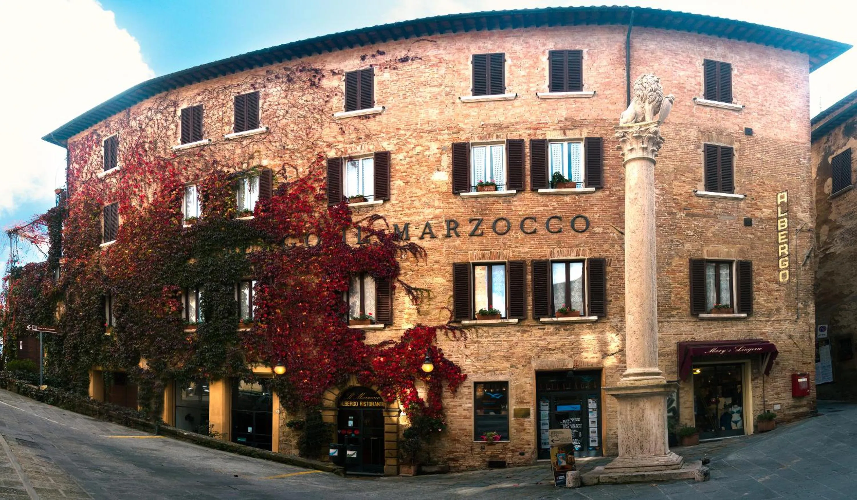 Property building in Albergo Il Marzocco - Hotel dal 1860