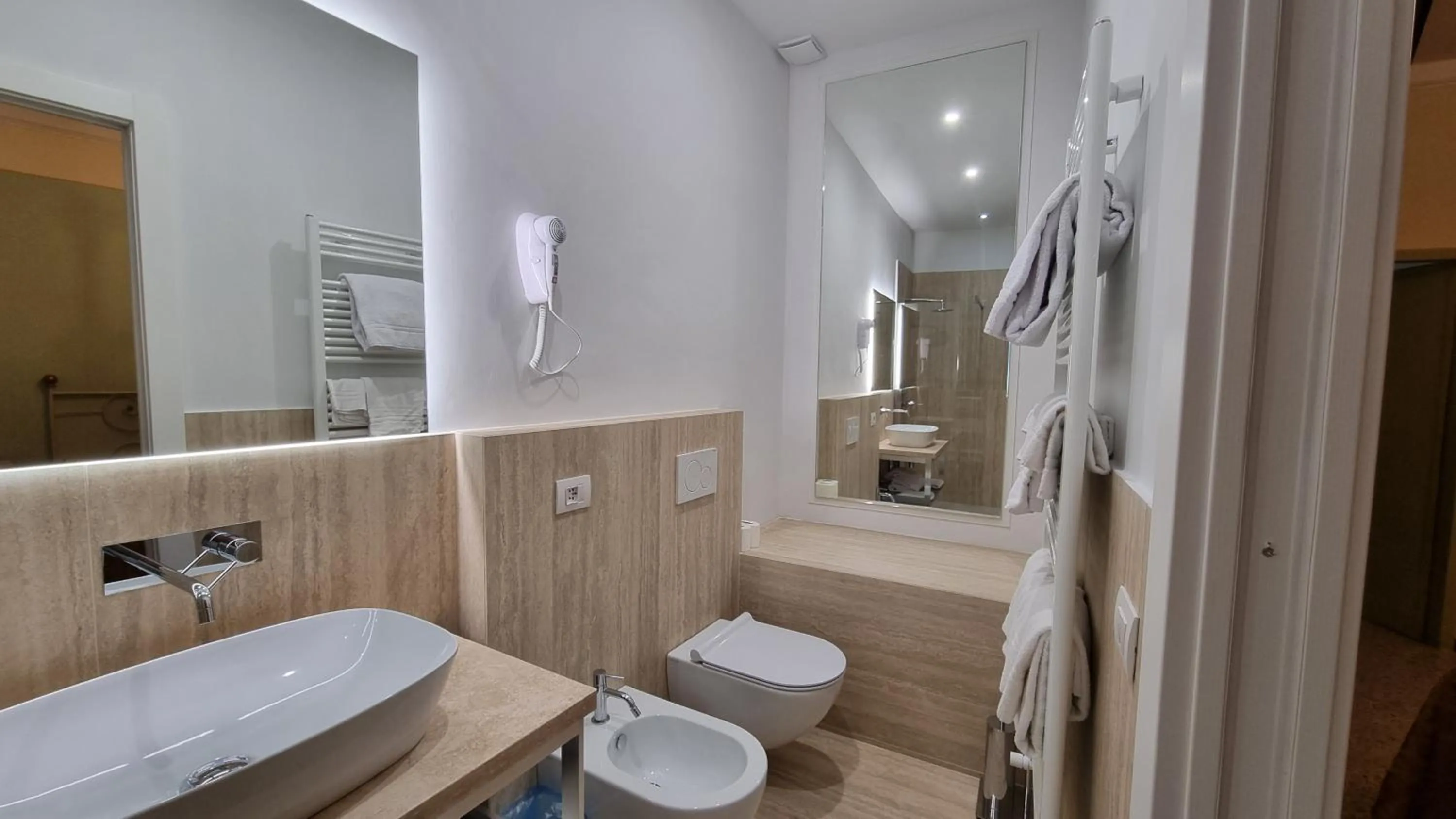 Shower in Albergo Il Marzocco - Hotel dal 1860