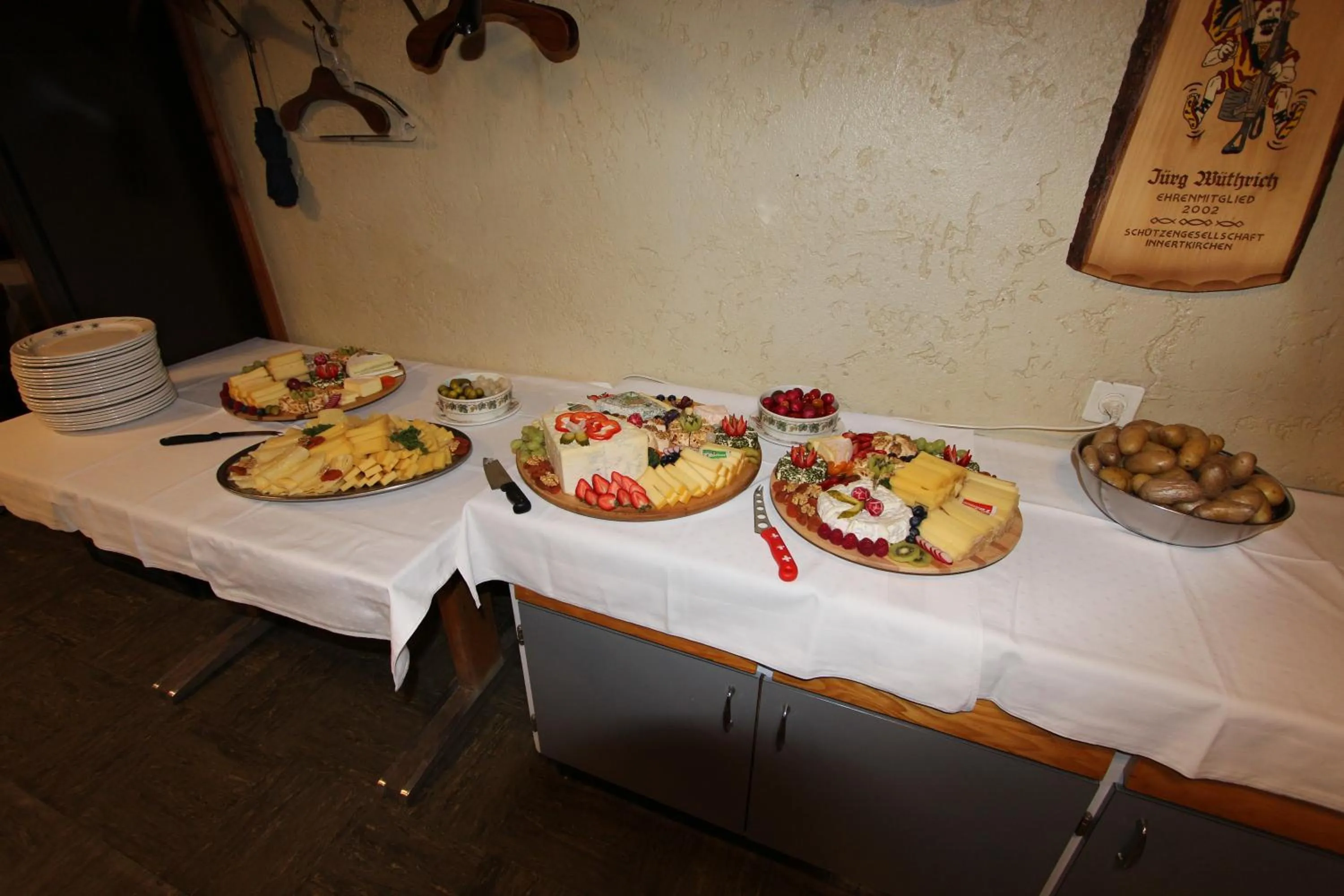 Meals in Hotel-Restaurant Alpina