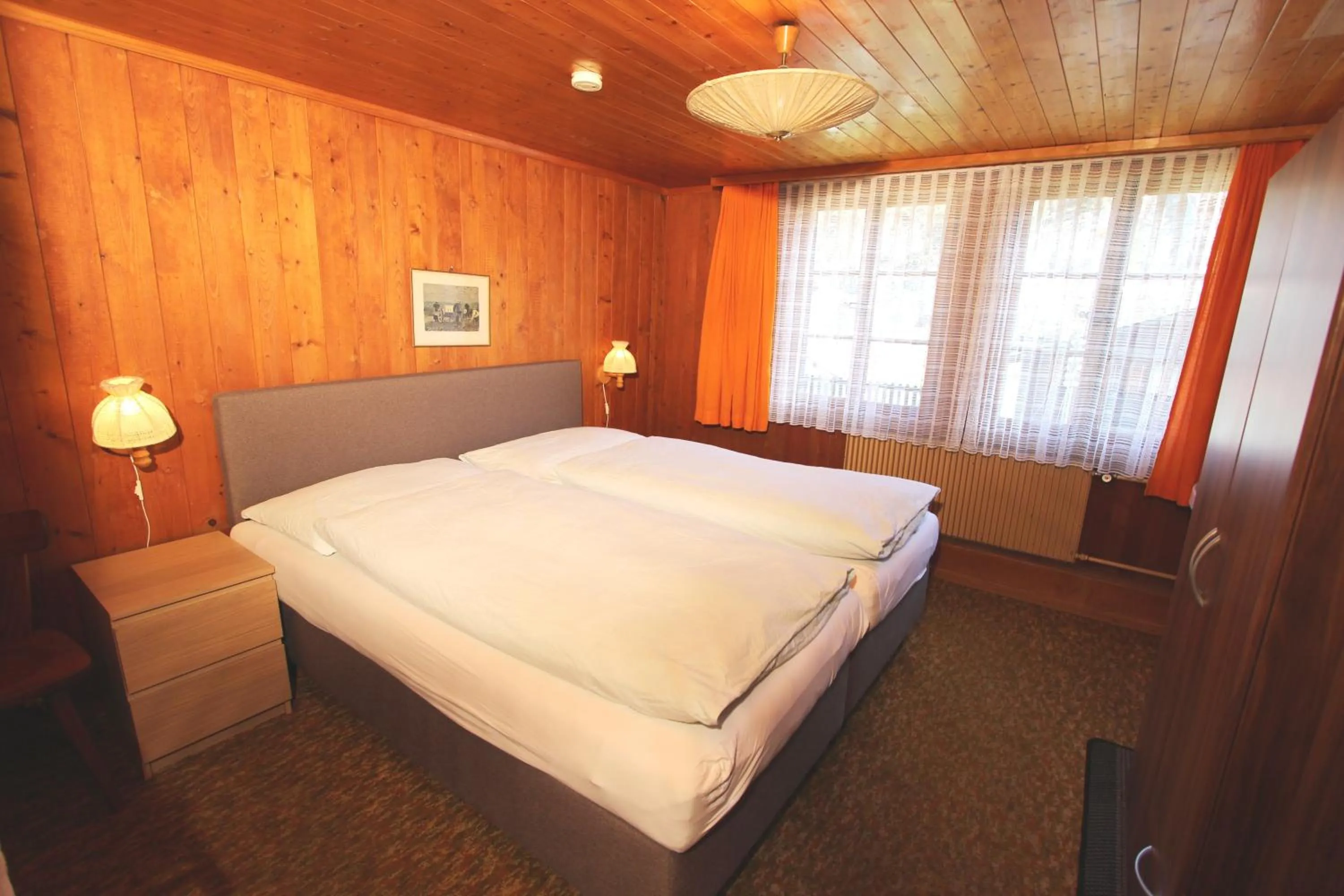 Photo of the whole room, Bed in Hotel-Restaurant Alpina