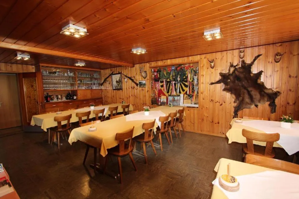 Hotel-Restaurant Alpina