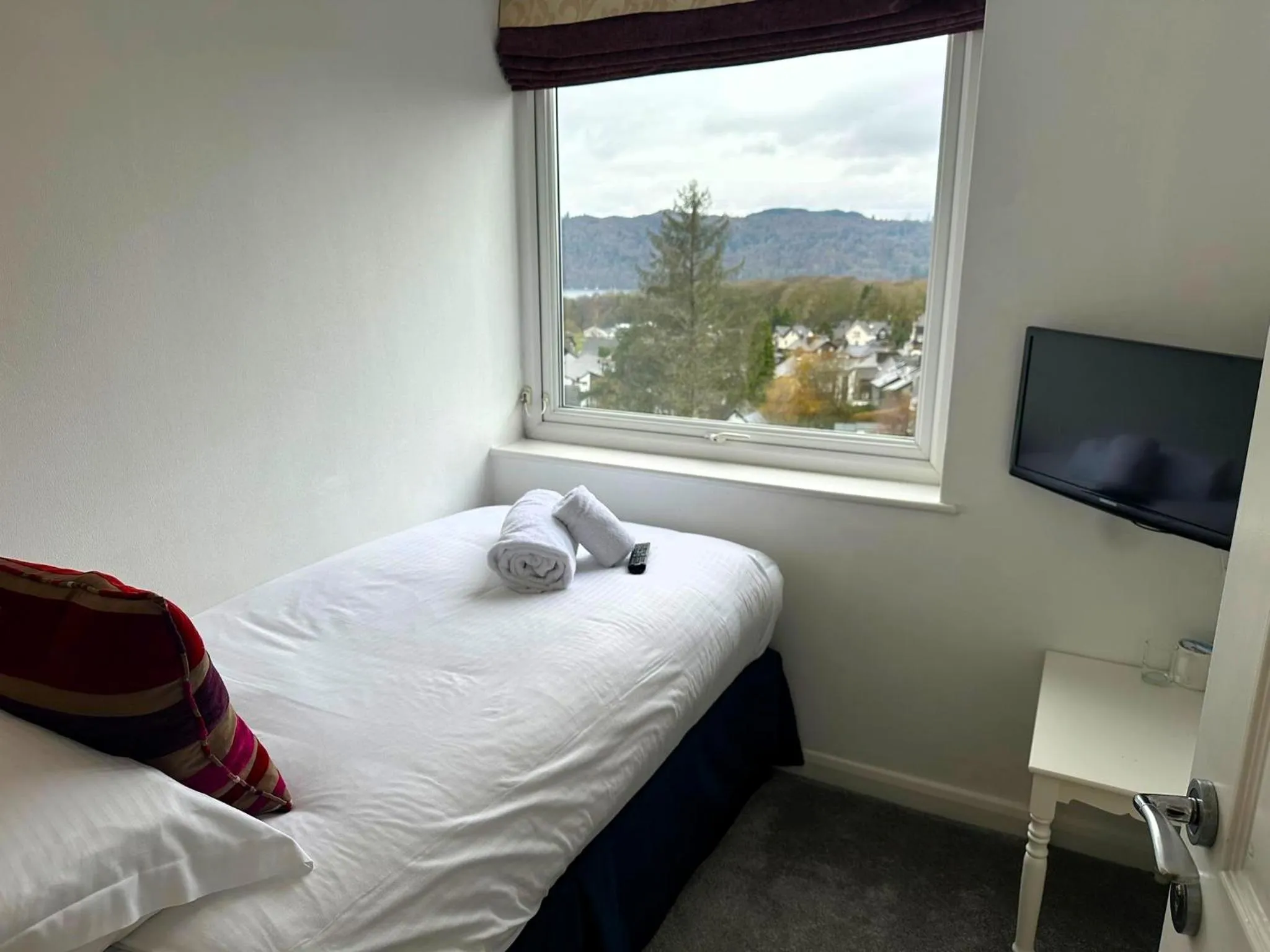 Bed in Windermere Hillthwaite Hotel