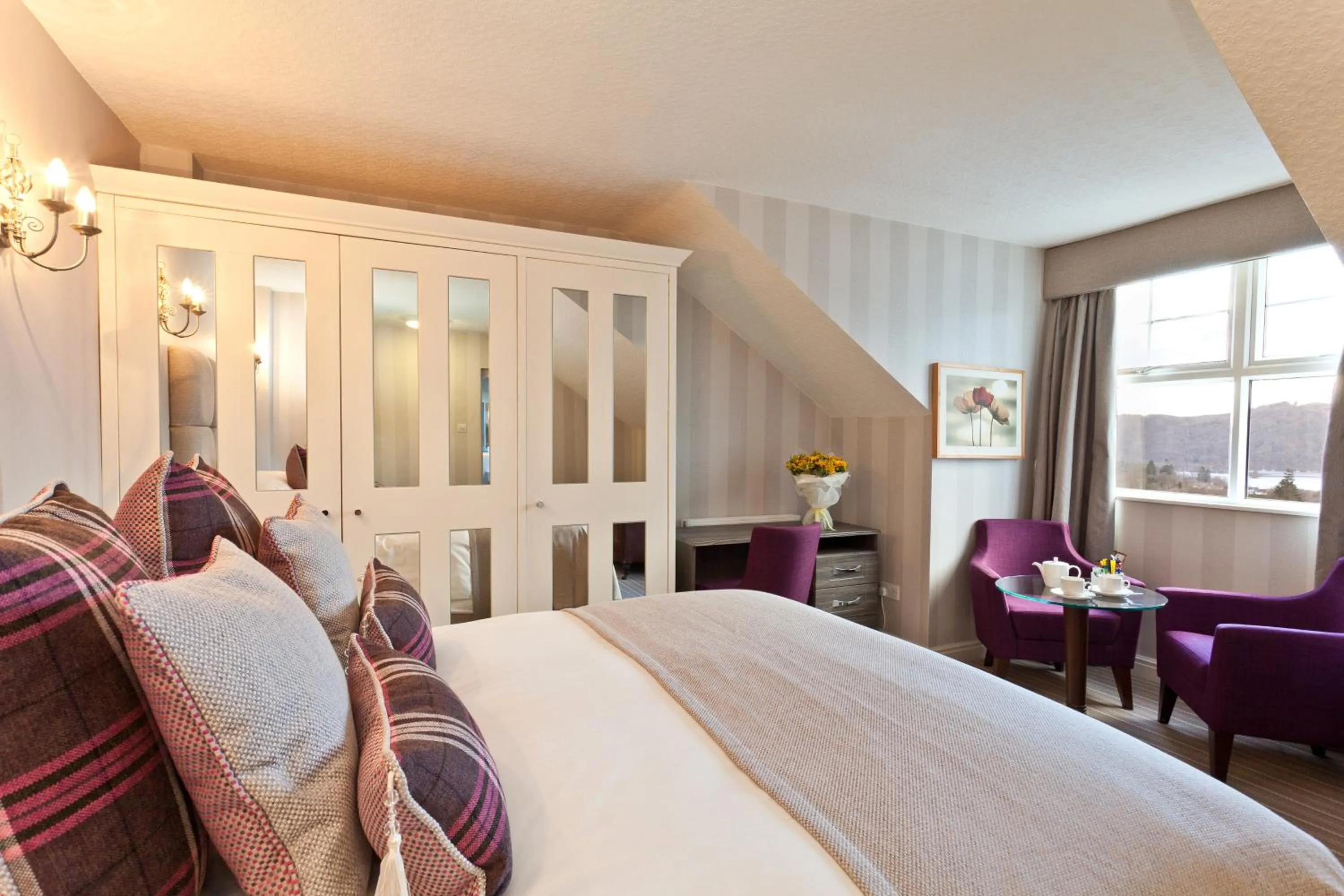 Bedroom, Bed in Windermere Hillthwaite Hotel