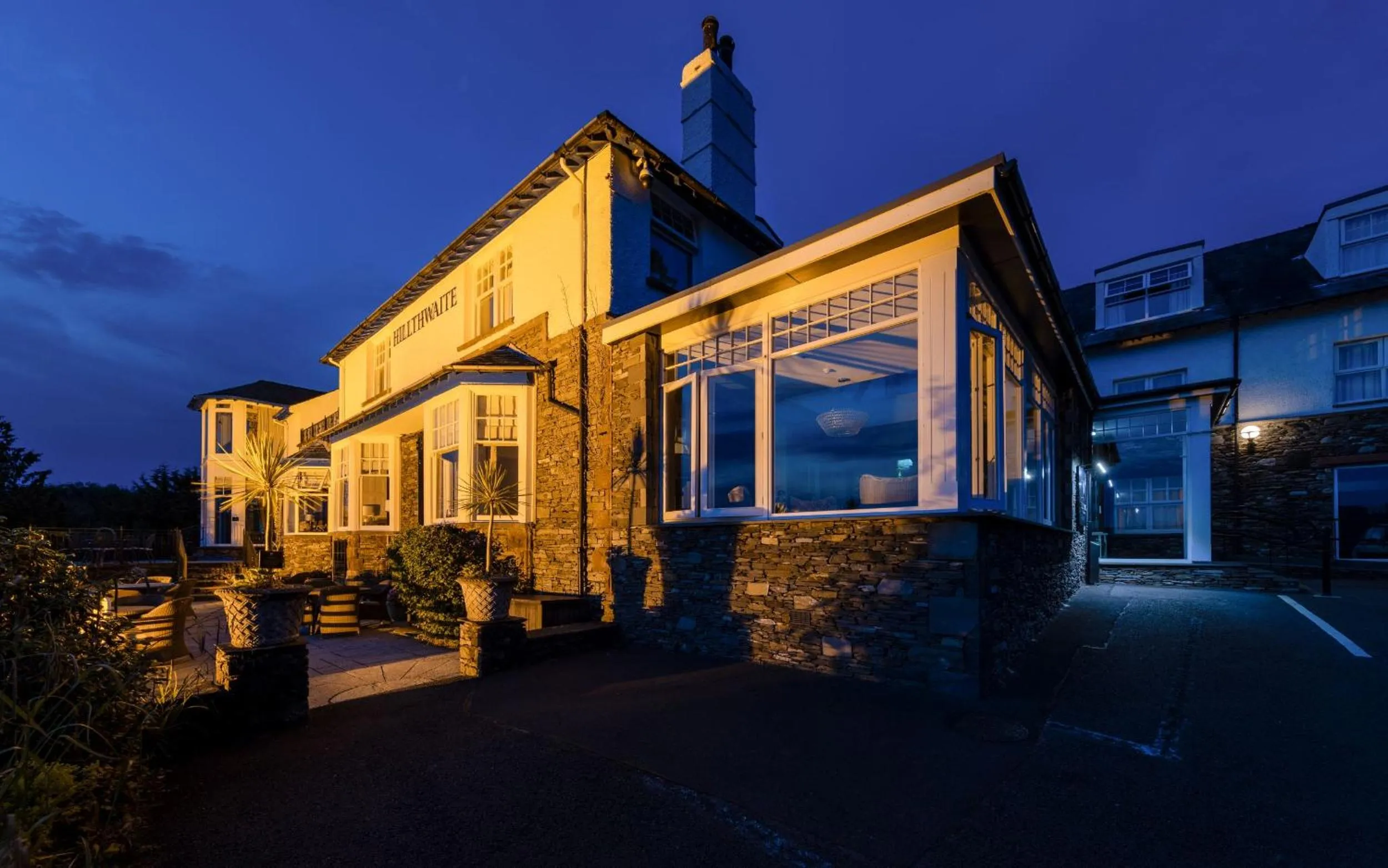 Property building in Windermere Hillthwaite Hotel