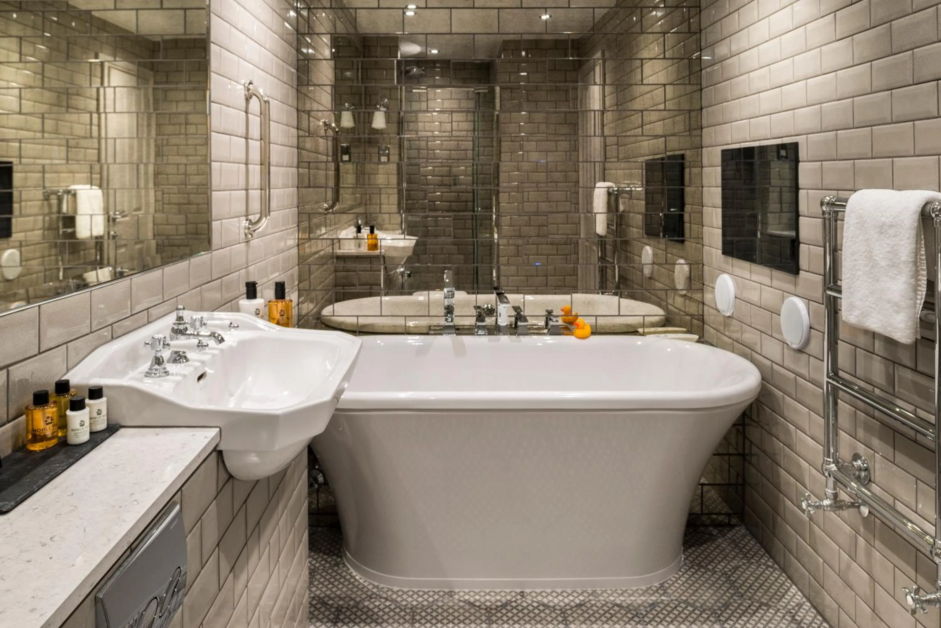 Bathroom in Windermere Hillthwaite Hotel