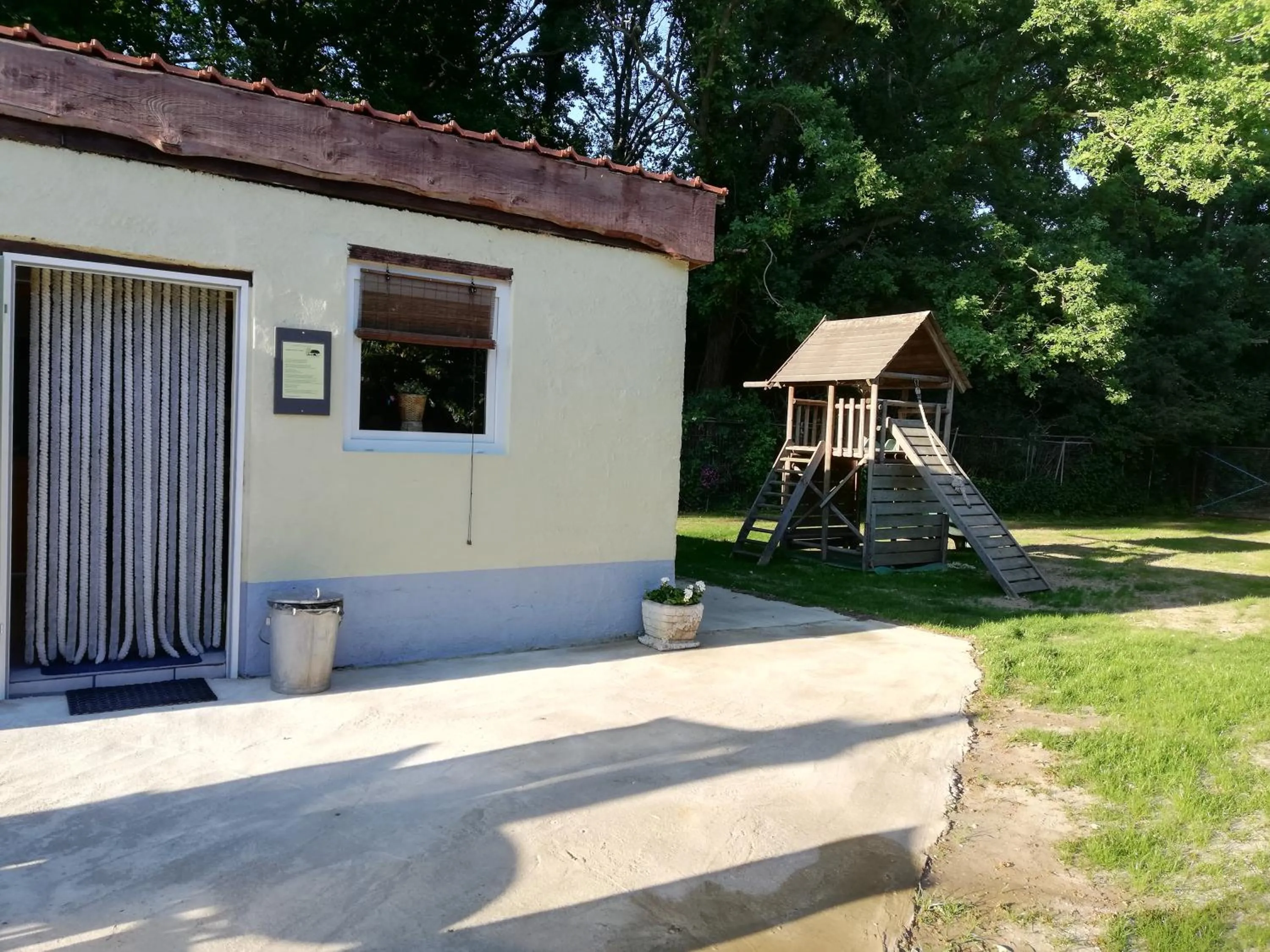 Children play ground in Eichenthal Ferienhaus