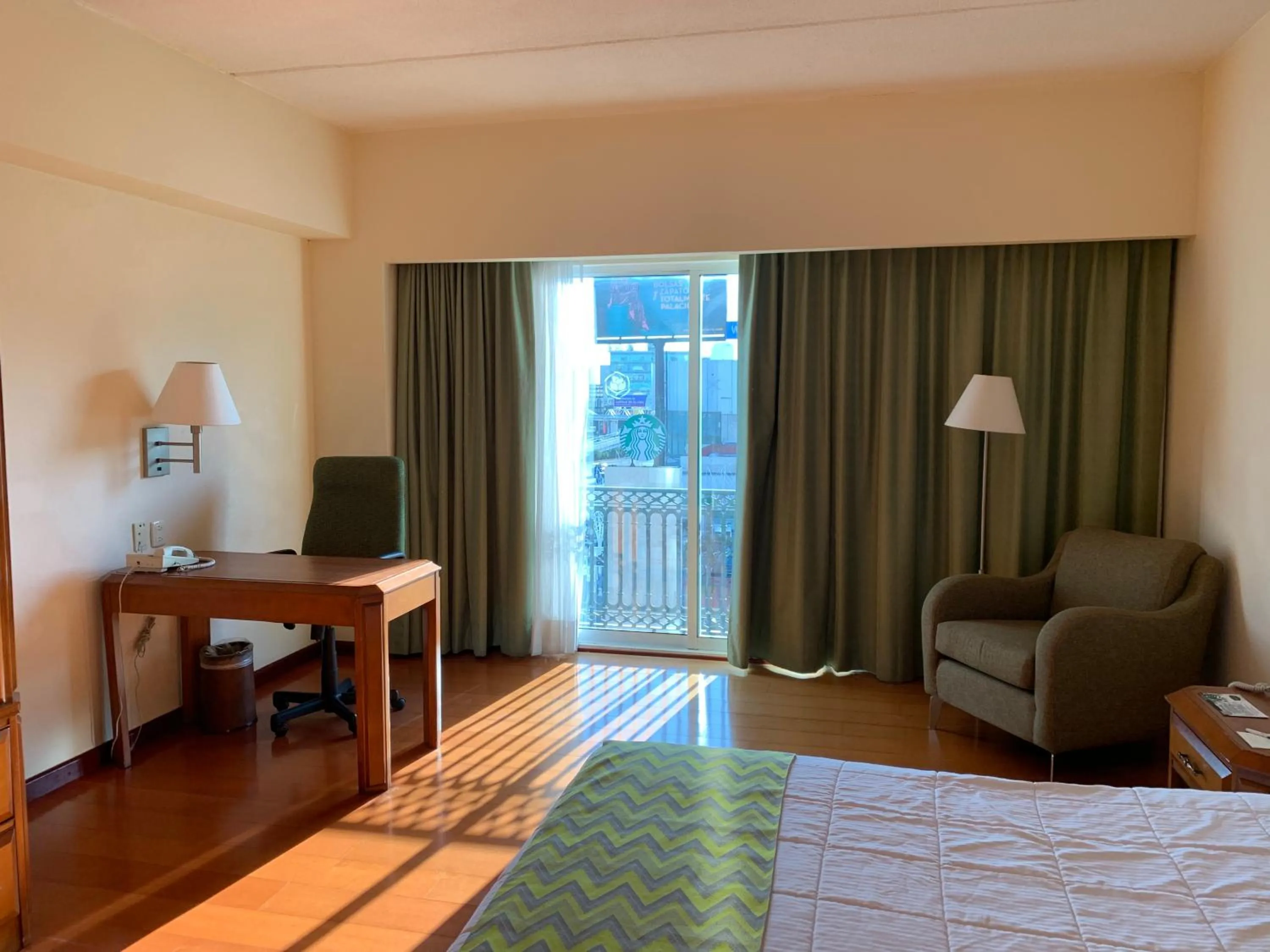 Photo of the whole room, Bed in Hotel Villa Florida Puebla