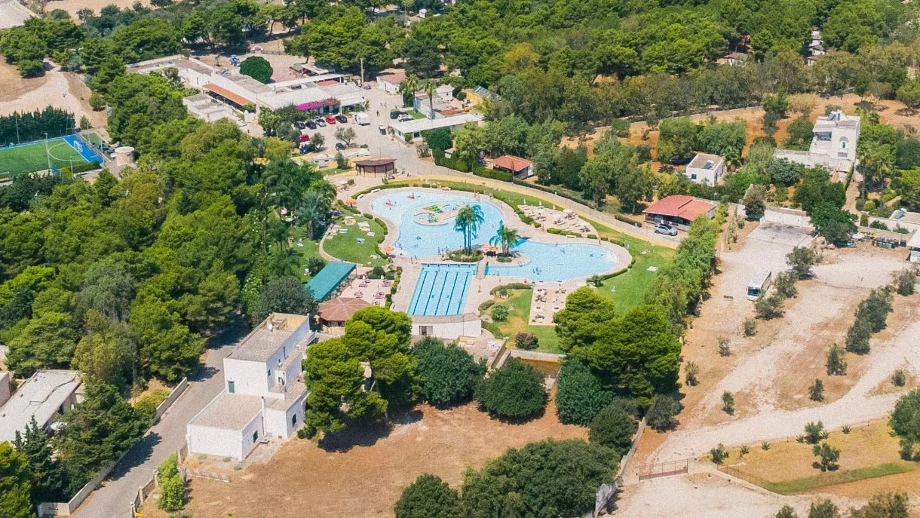 Swimming pool in Tenuta Doxi