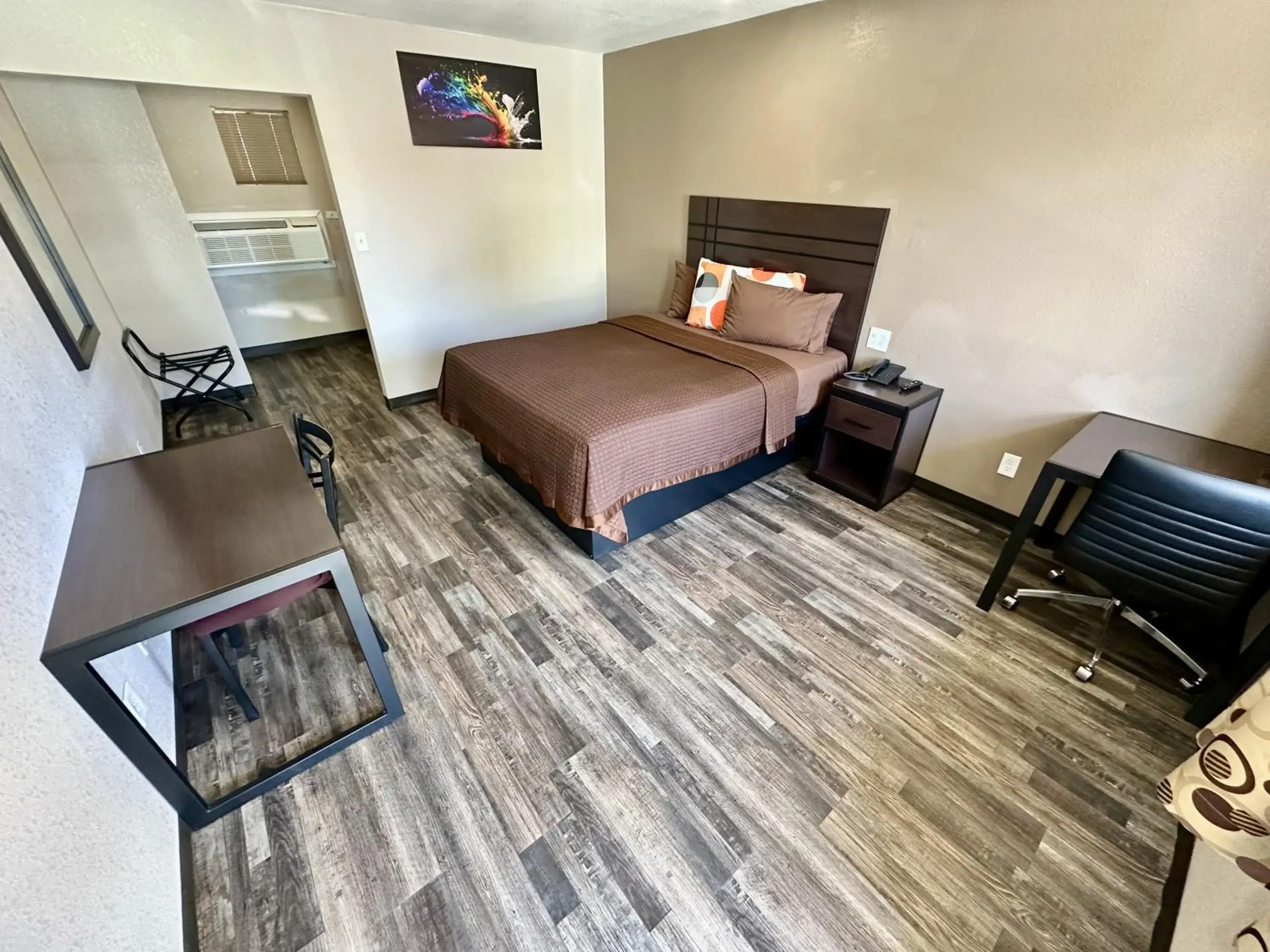 Standard Room, 1 Queen Bed, Non-Smoking in West Inn NAU - Downtown Flagstaff Standard Room, 1 Queen Bed, Non-Smoking in West Inn NAU - Downtown Flagstaff