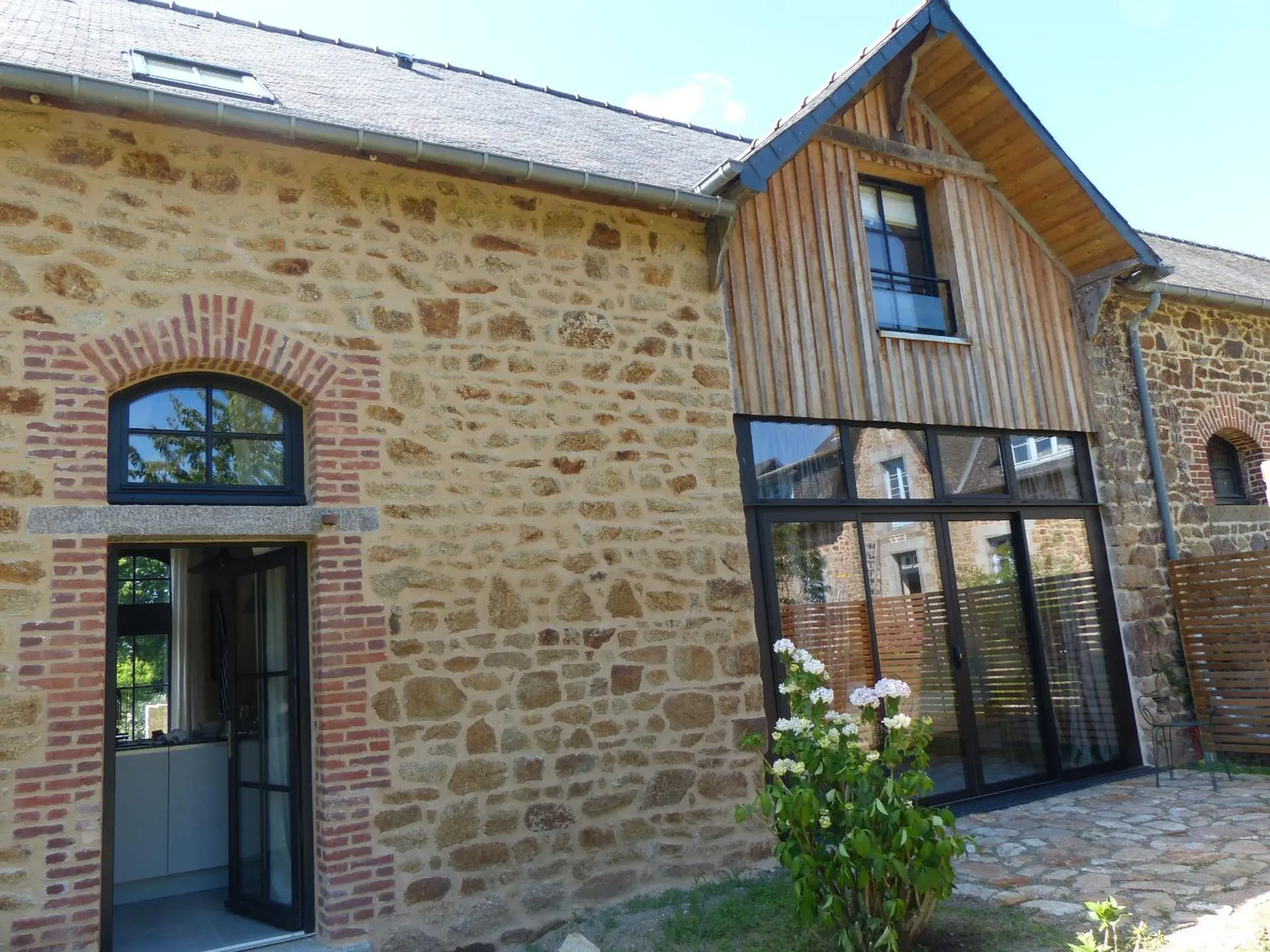 Double Room with Patio in La Sellerie Double Room with Patio in La Sellerie