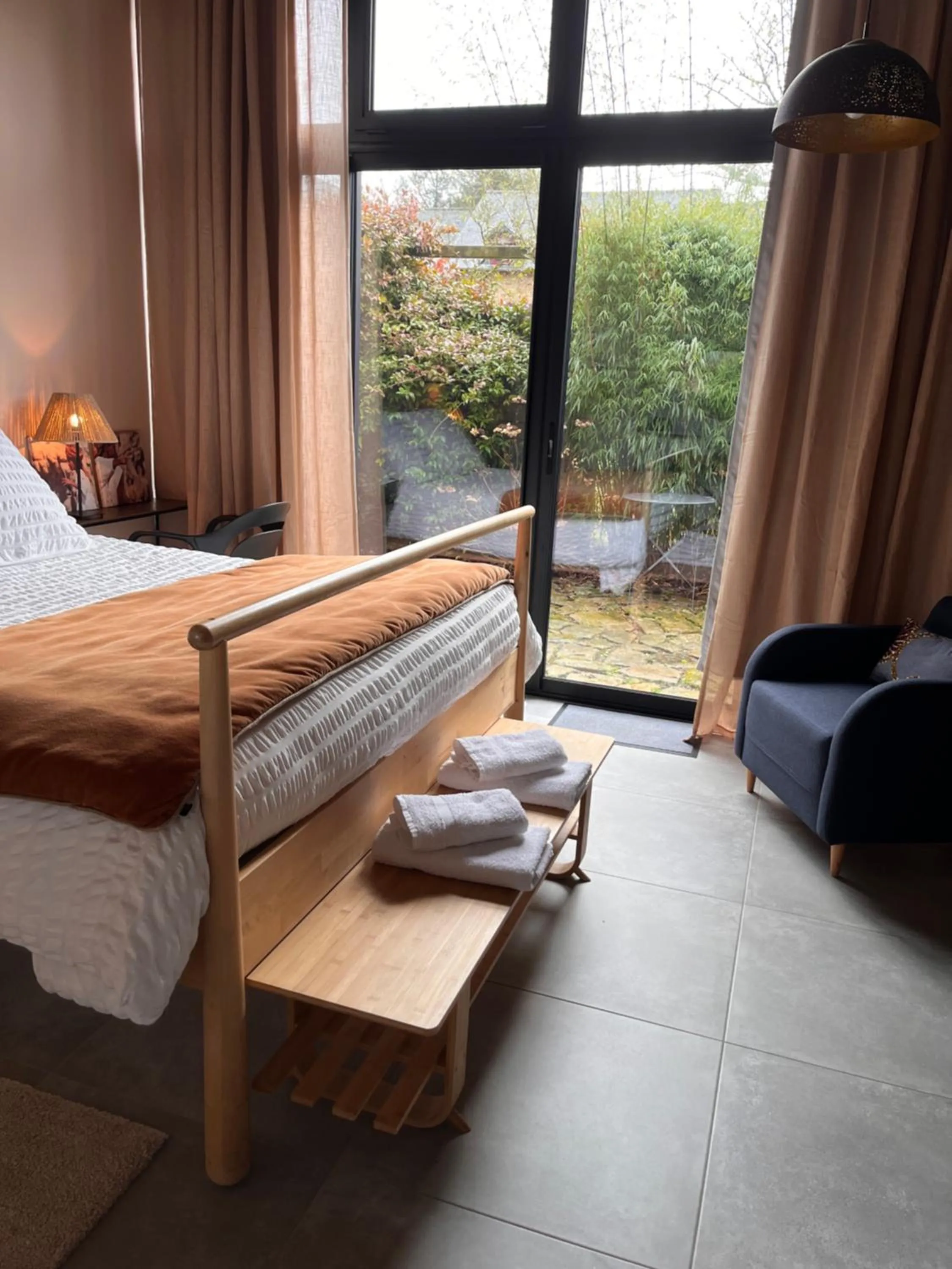 Patio, Bed in La Sellerie