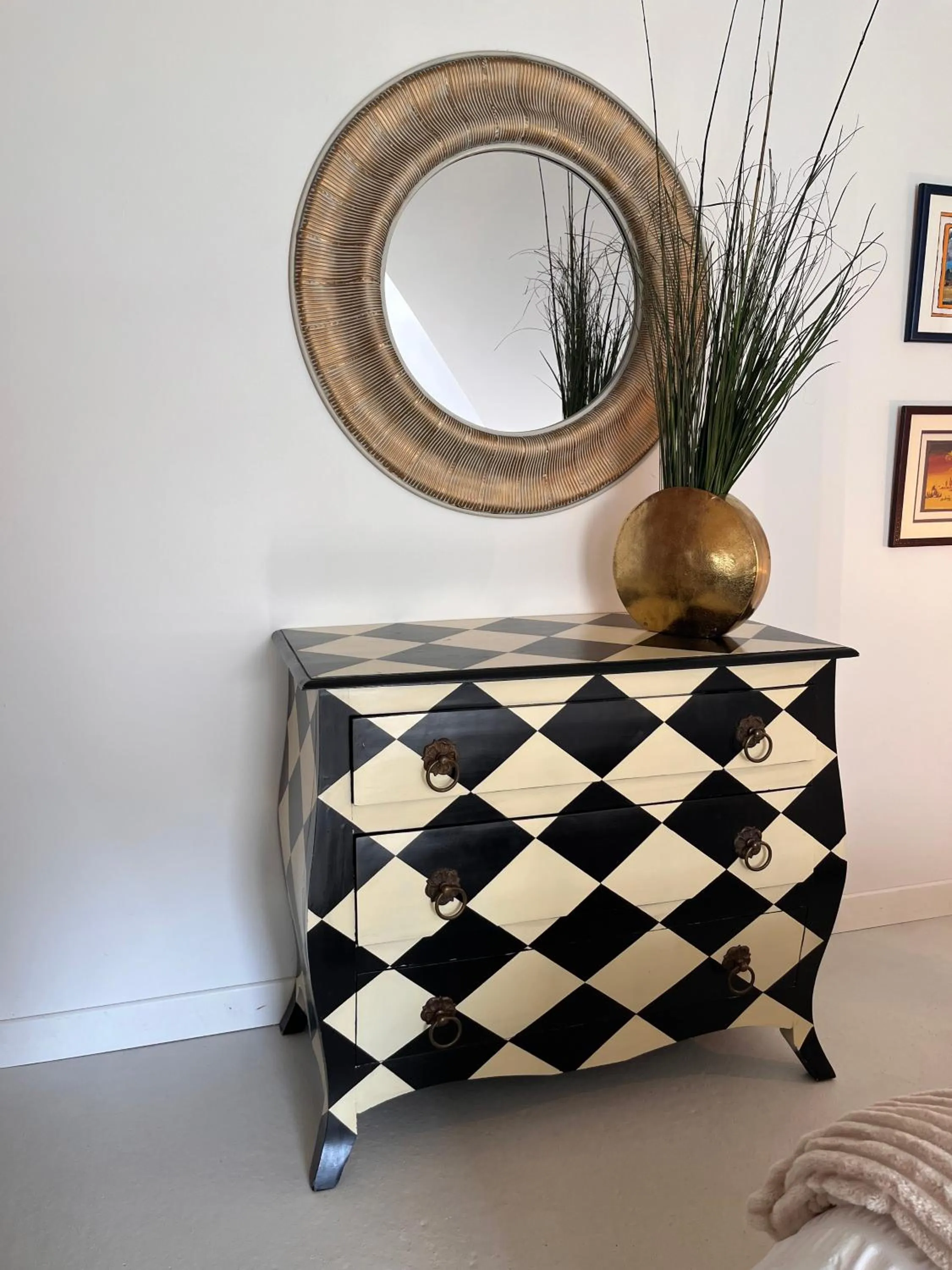 Decorative detail in La Sellerie