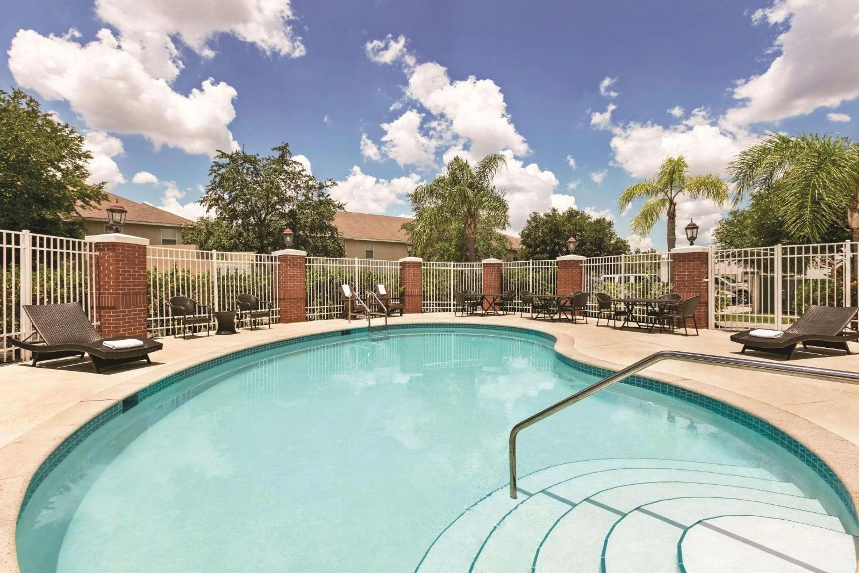Swimming pool in Country Inn & Suites by Radisson, Tampa-Brandon, FL