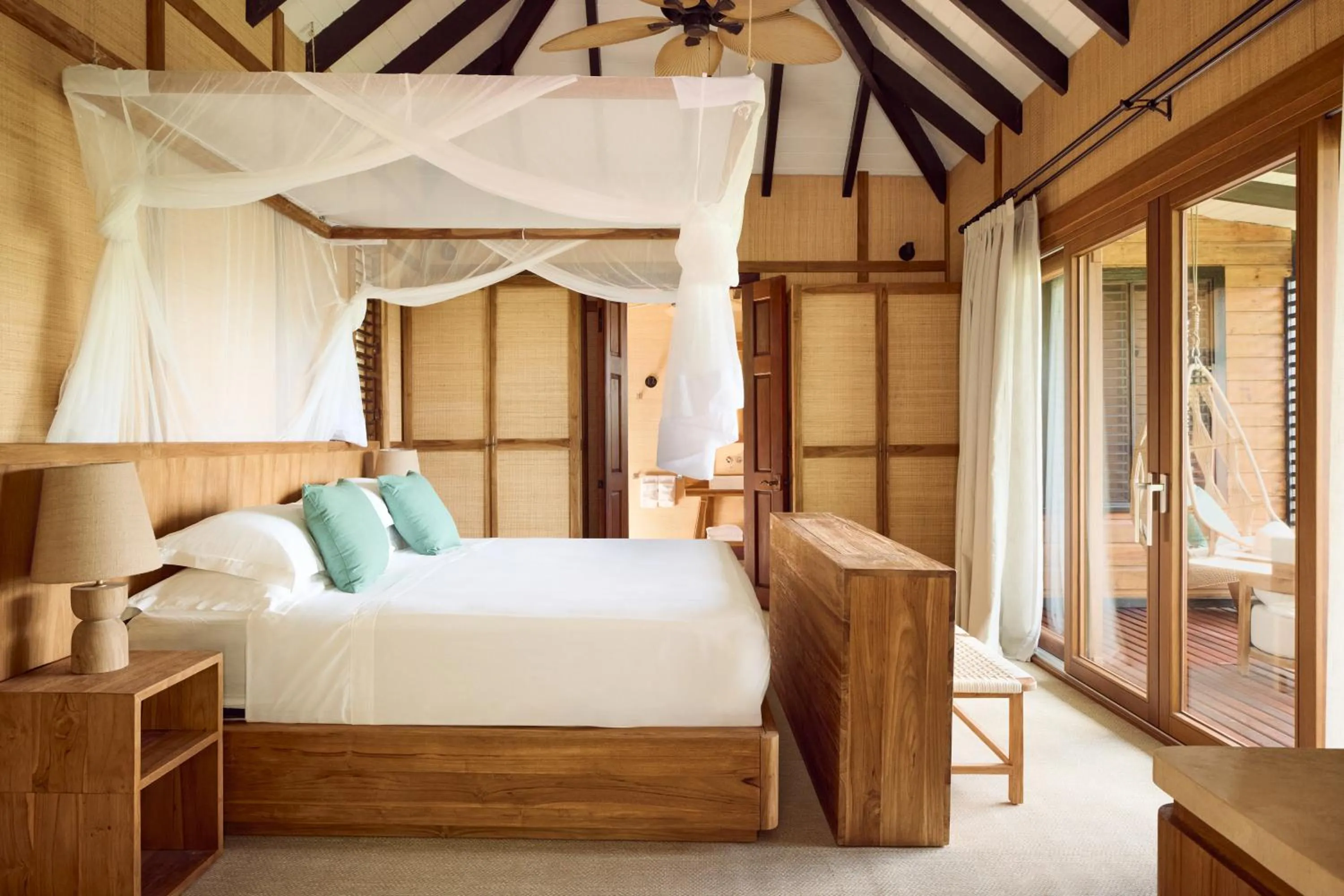 Bed in Hermitage Bay - All Inclusive