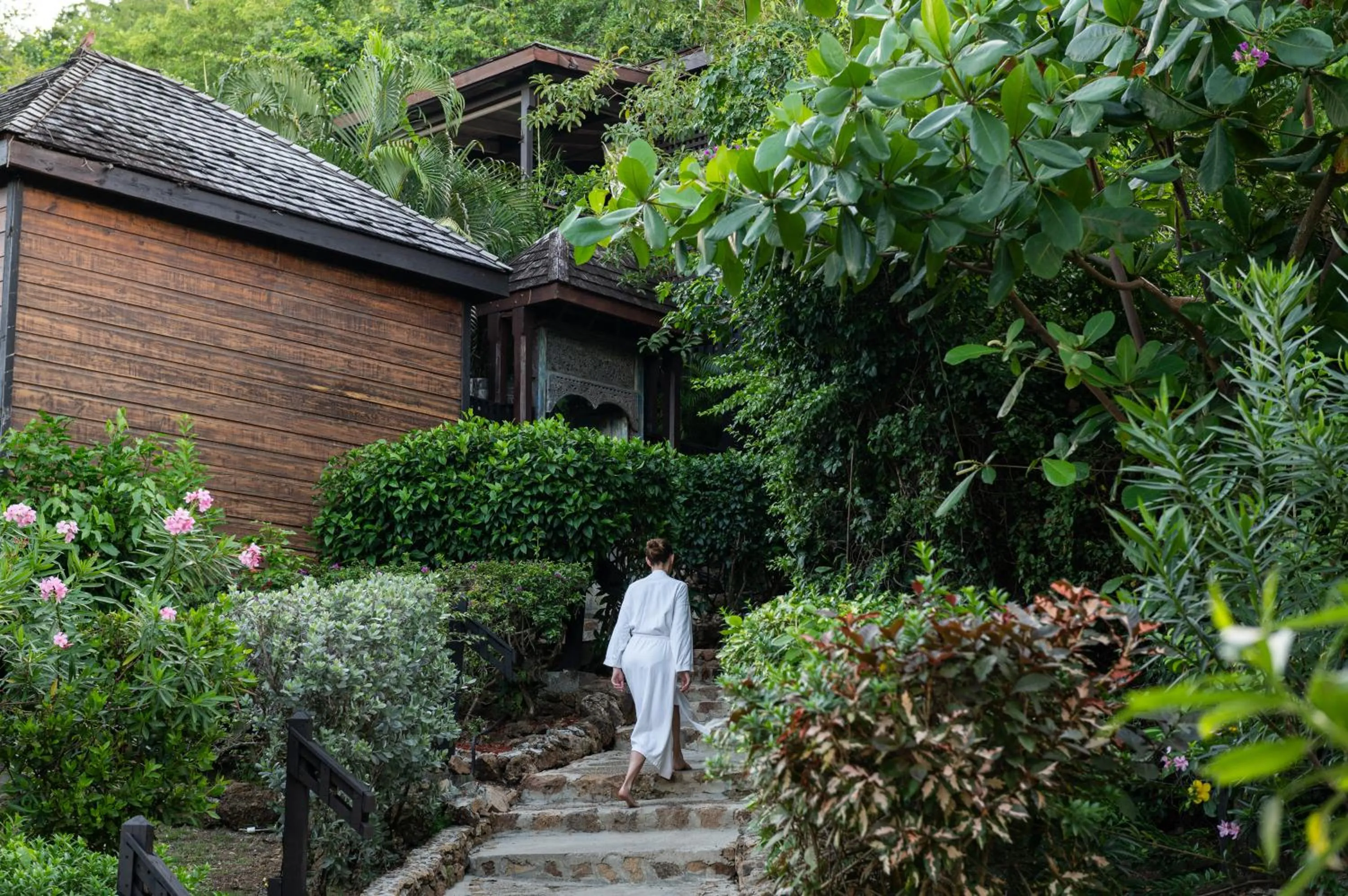 Garden in Hermitage Bay - All Inclusive