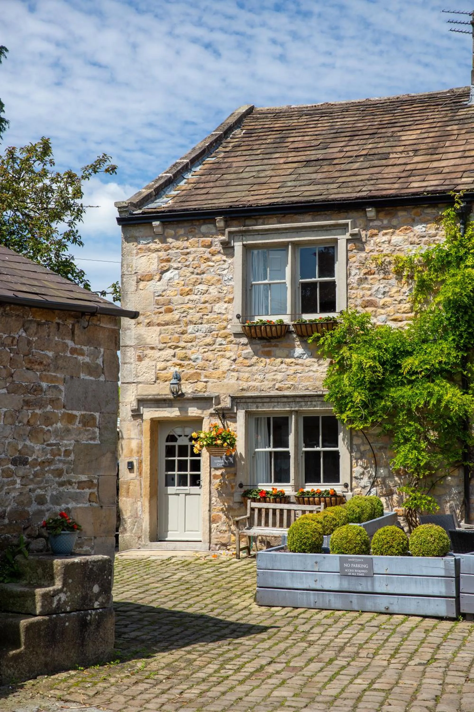 Property building in The Lower Buck Inn