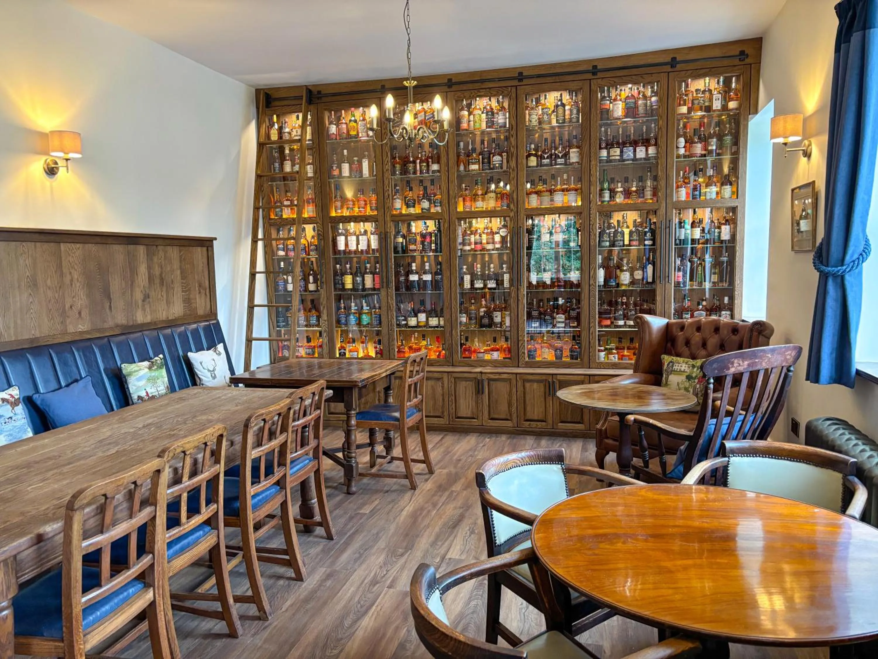 Restaurant/places to eat in The Lower Buck Inn