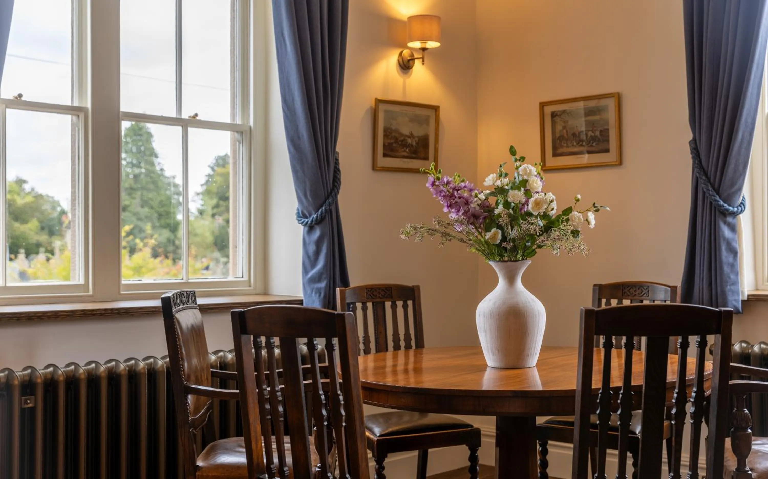 Restaurant/places to eat in The Lower Buck Inn