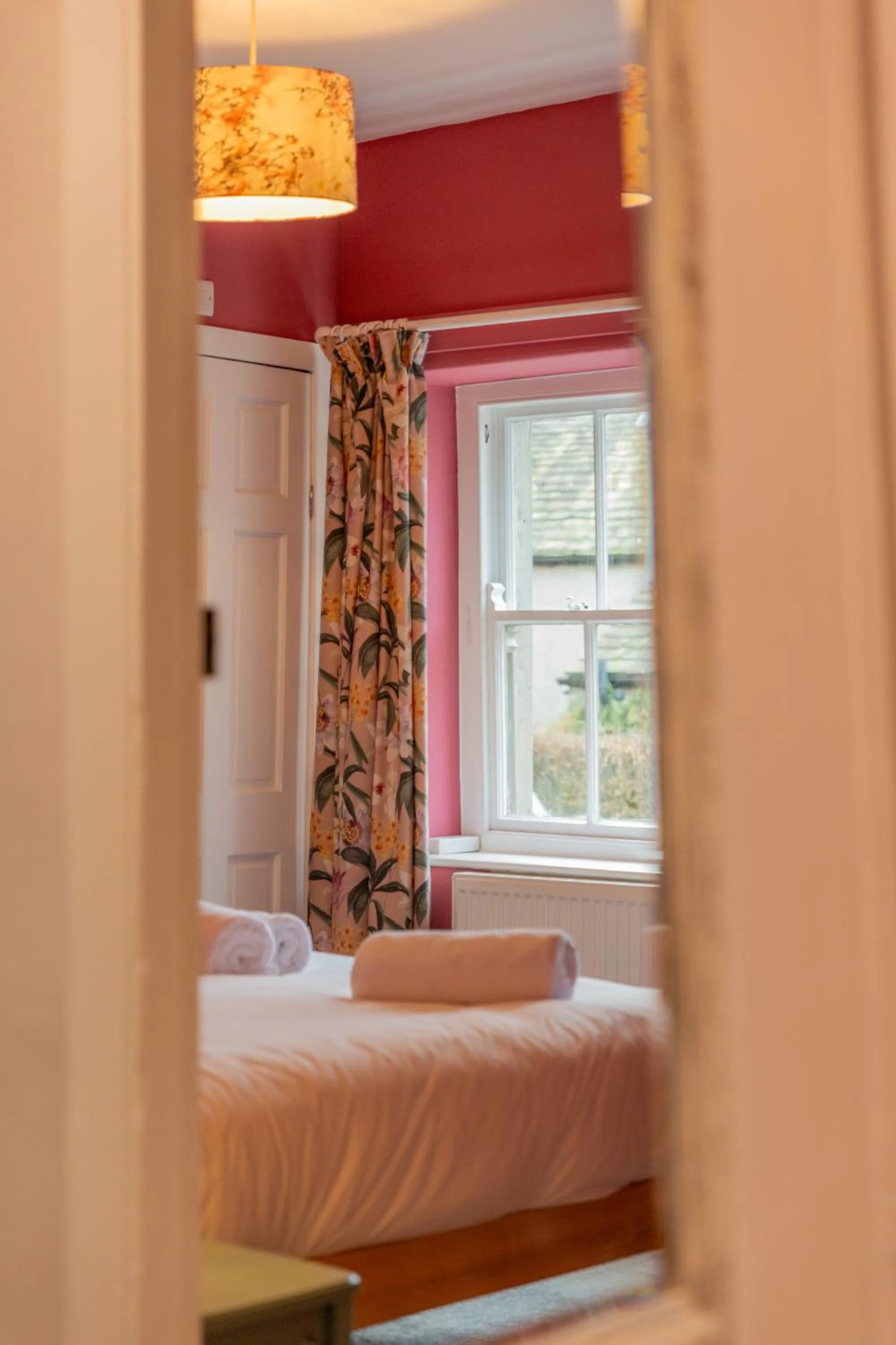 Bedroom, Bed in The Lower Buck Inn