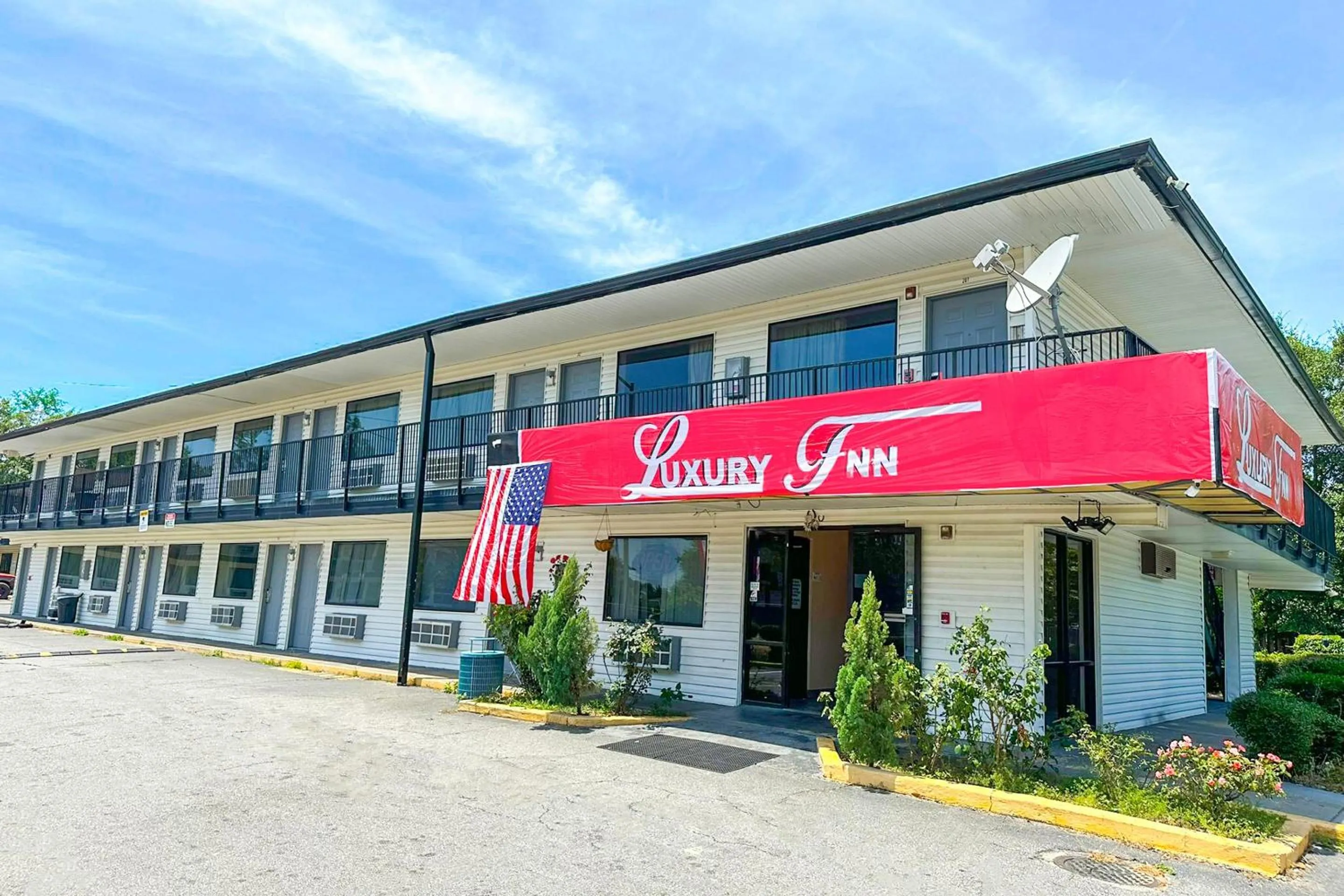 Facade/entrance in Luxury Inn By OYO Albany