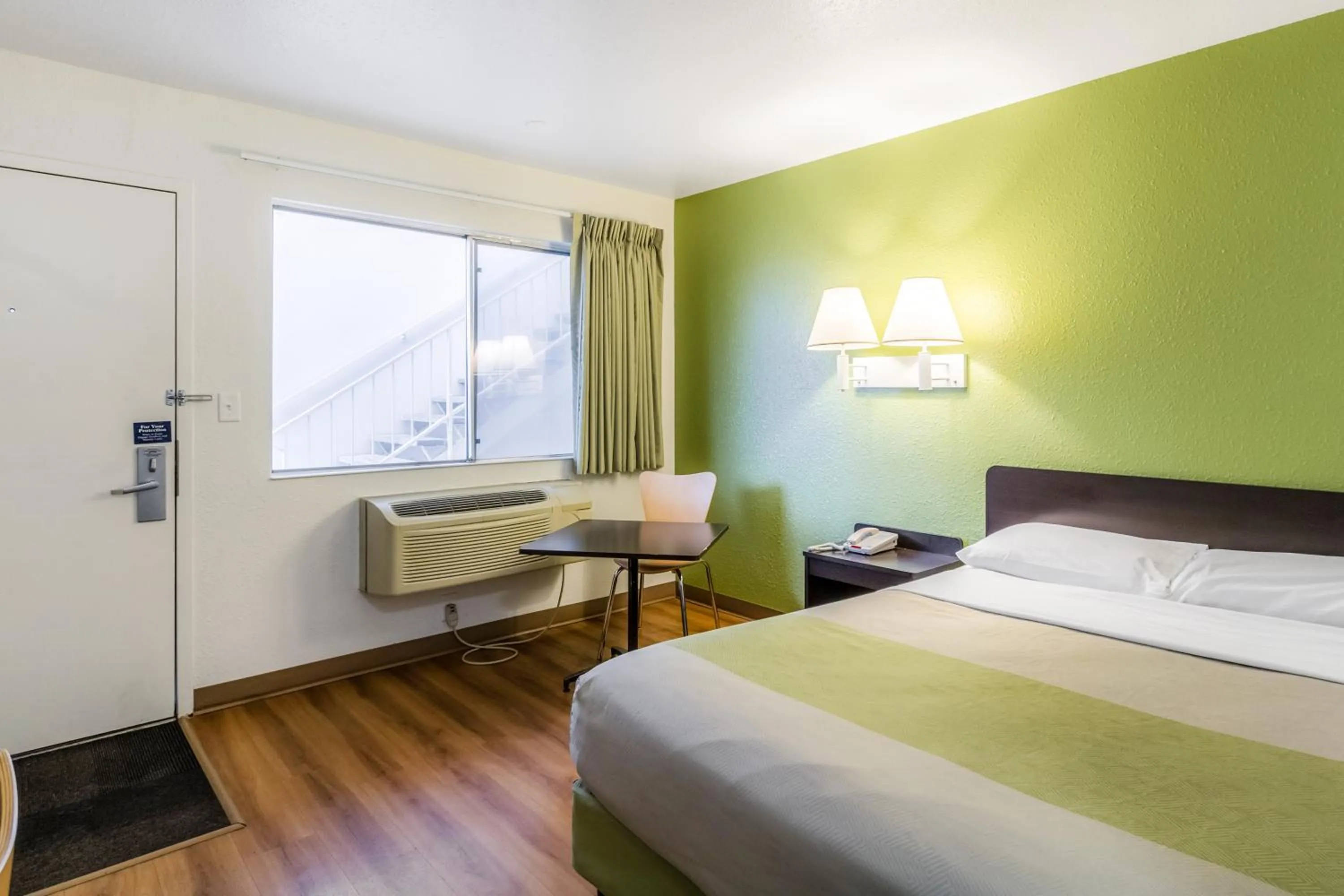 Bedroom, Bed in Motel 6-Green Bay, WI