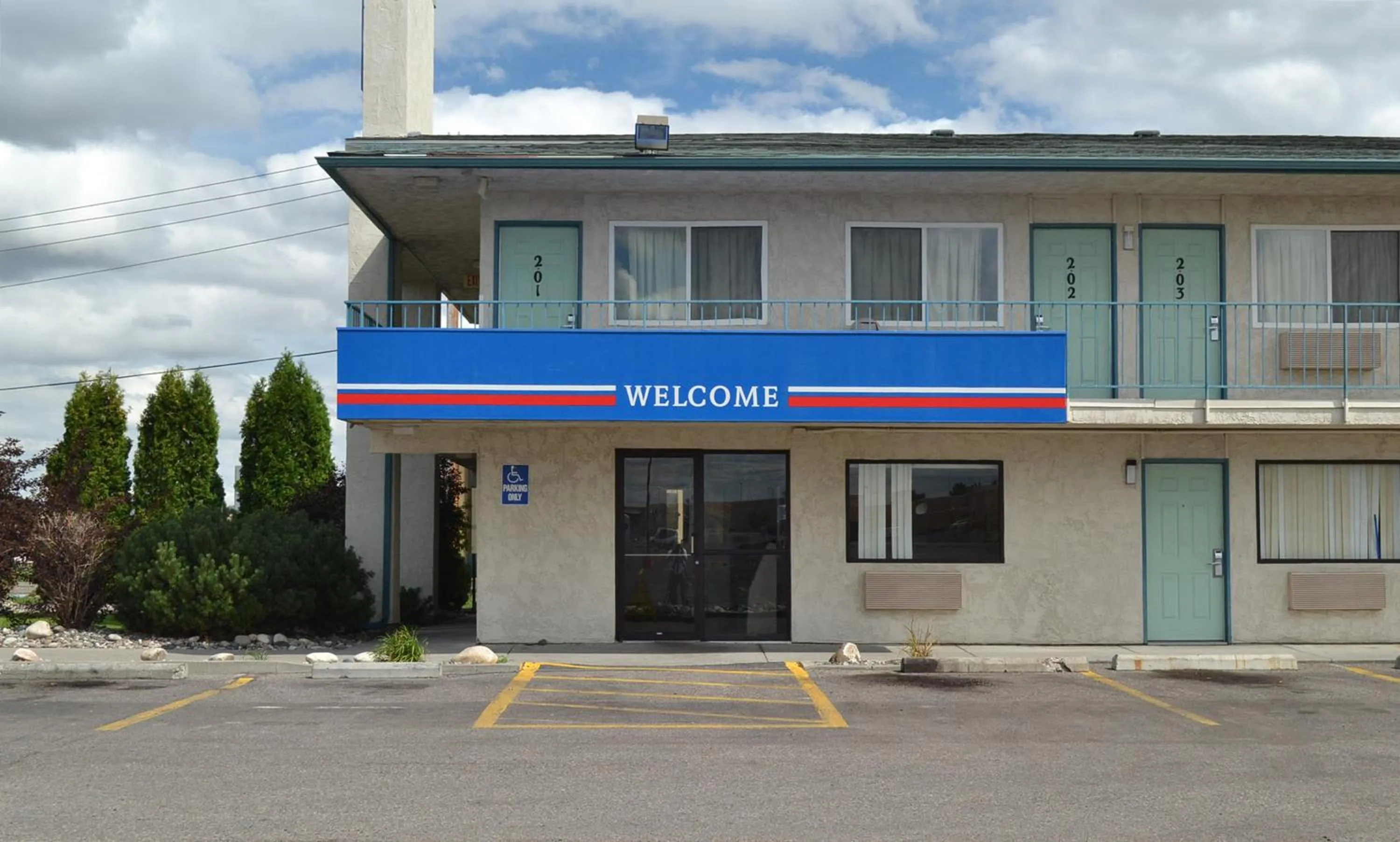 Facade/entrance in Motel 6-Billings, MT - South