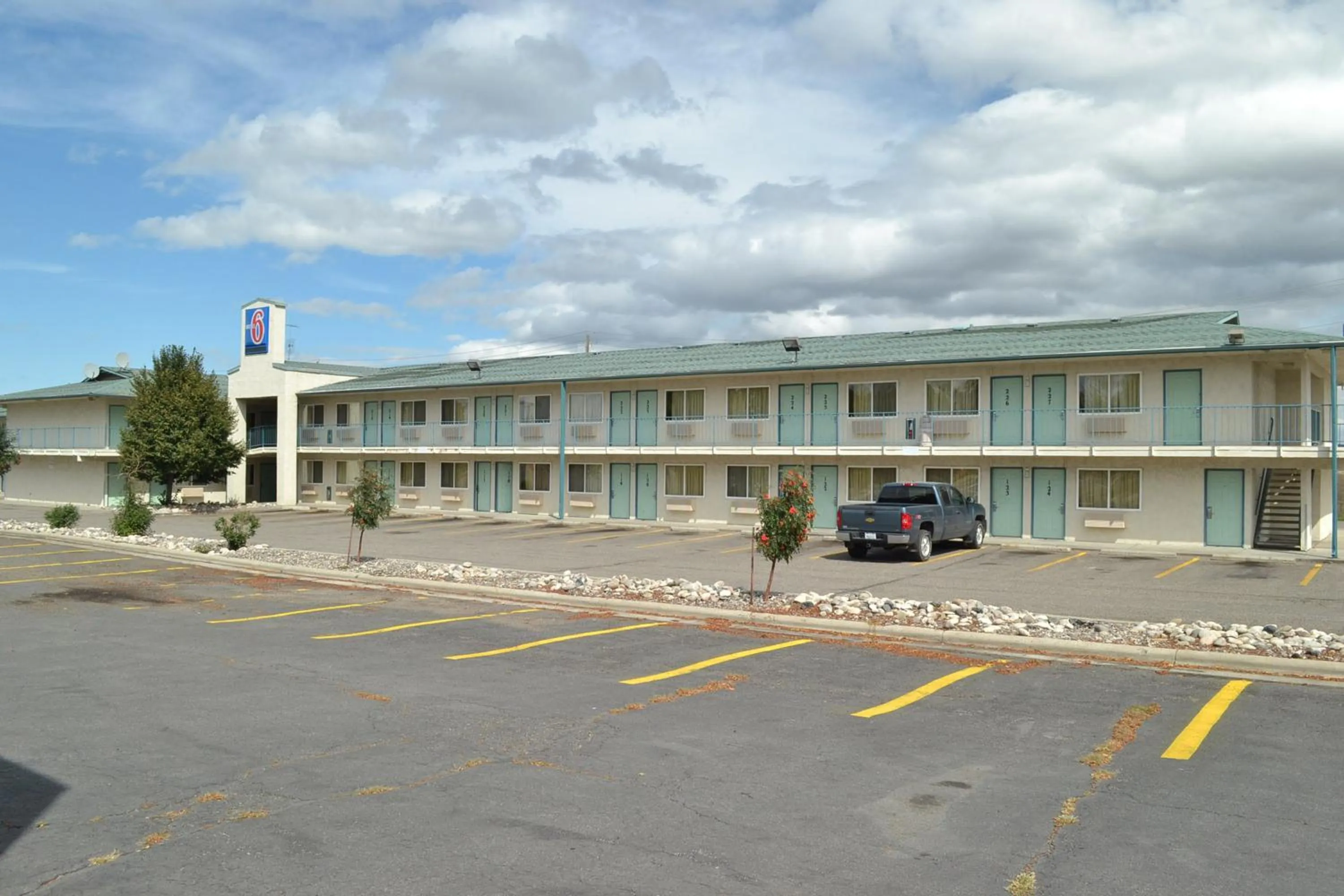 Facade/entrance in Motel 6-Billings, MT - South