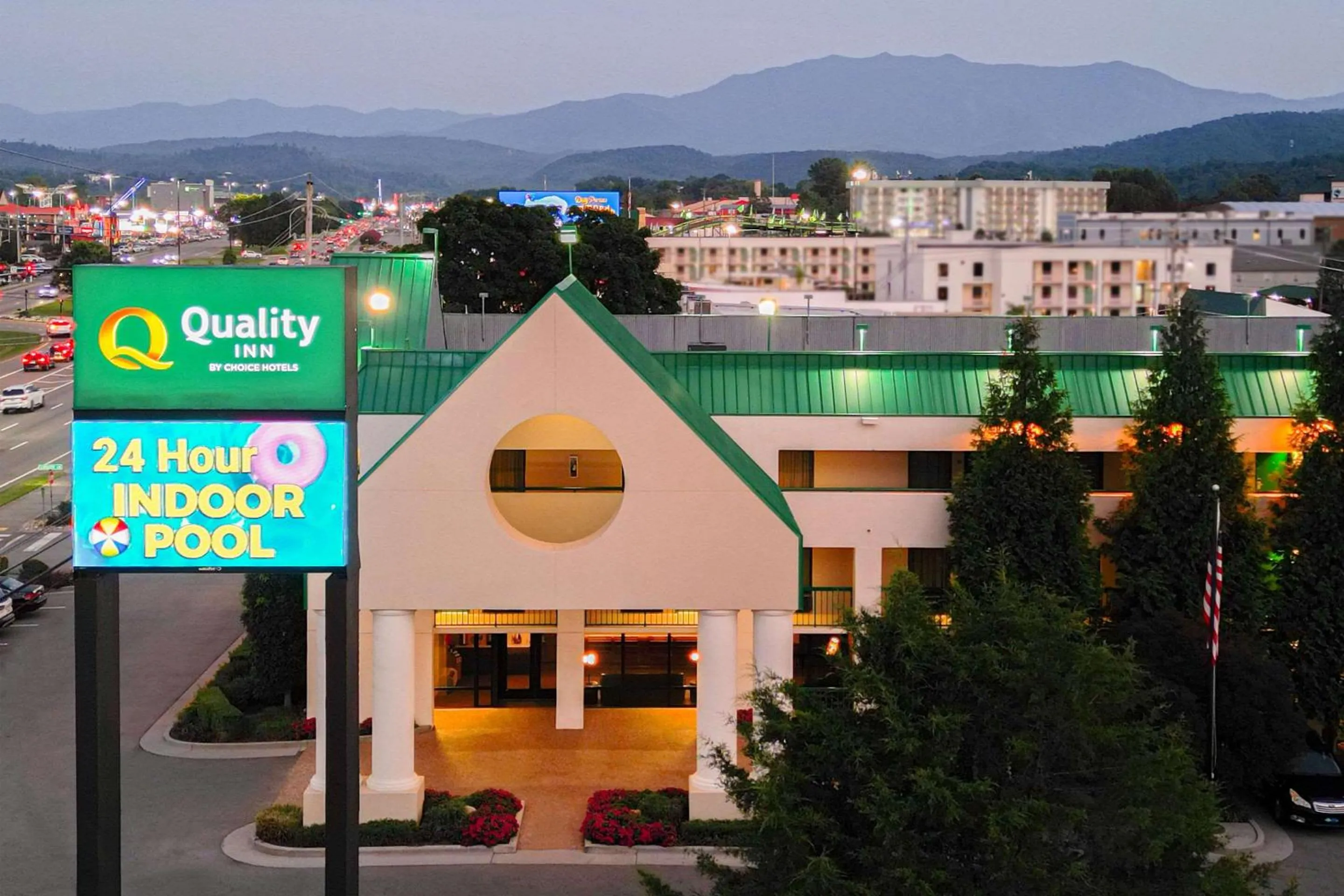 Property building in Quality Inn Near the Island Pigeon Forge