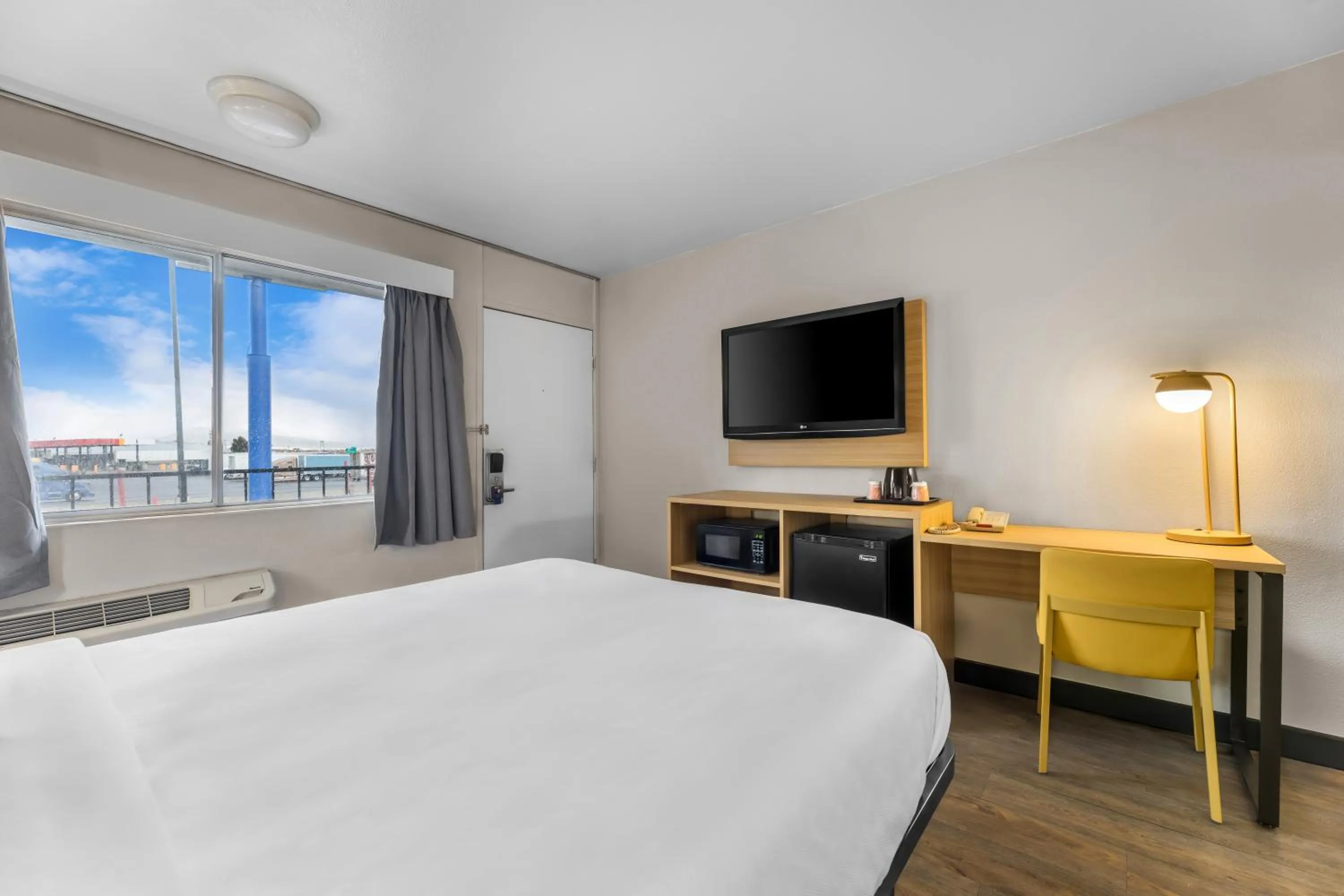 Bedroom, Bed in Park Inn by Radisson, Winnemucca